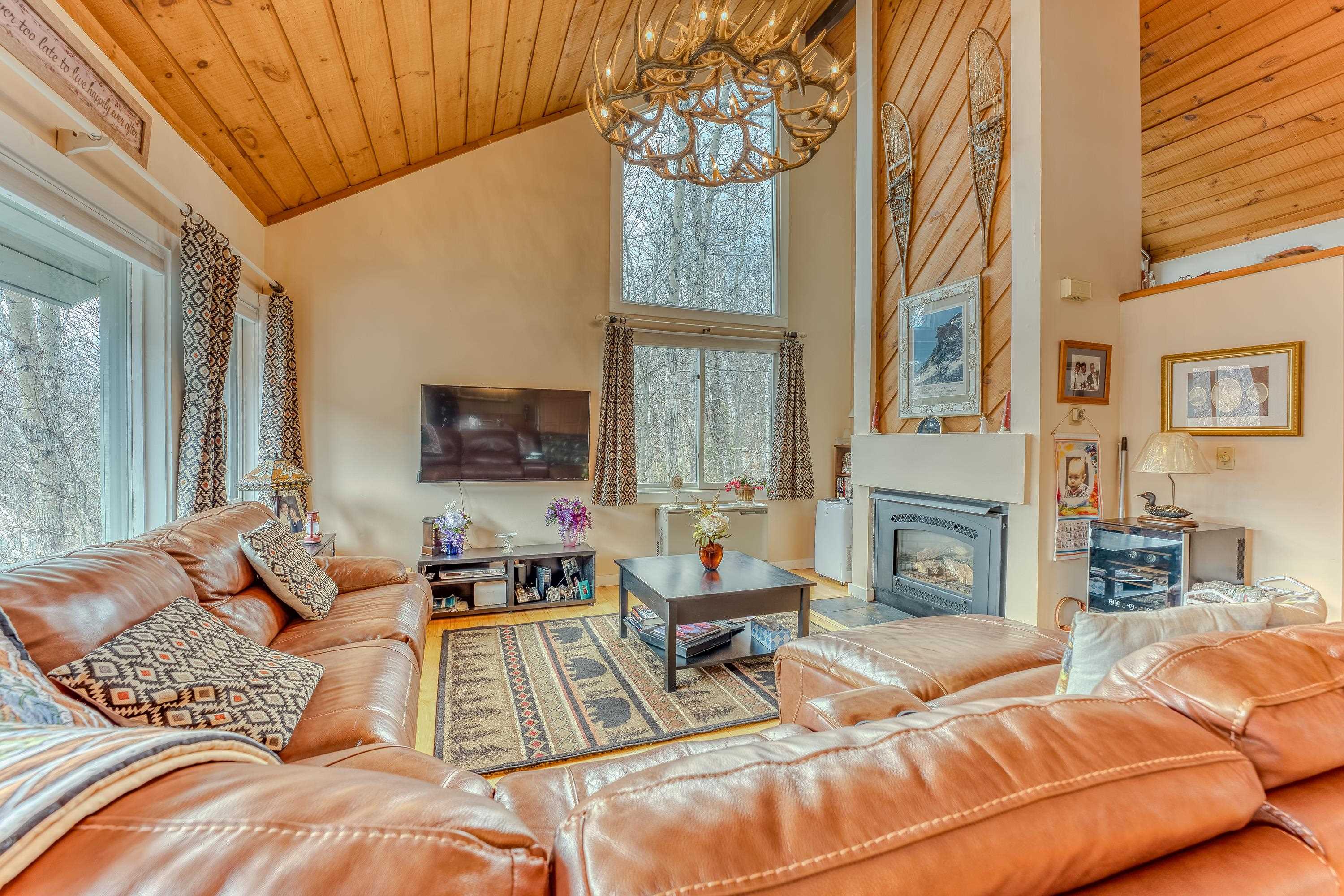 34 Ravine Lane Unit: 3