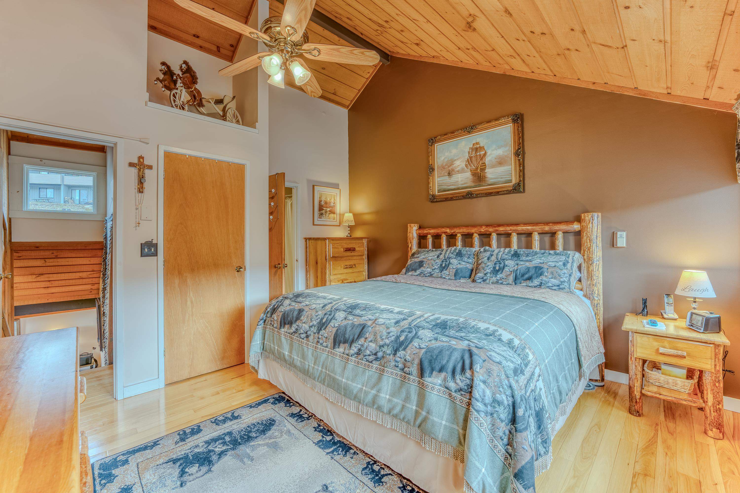 34 Ravine Lane Unit: 3