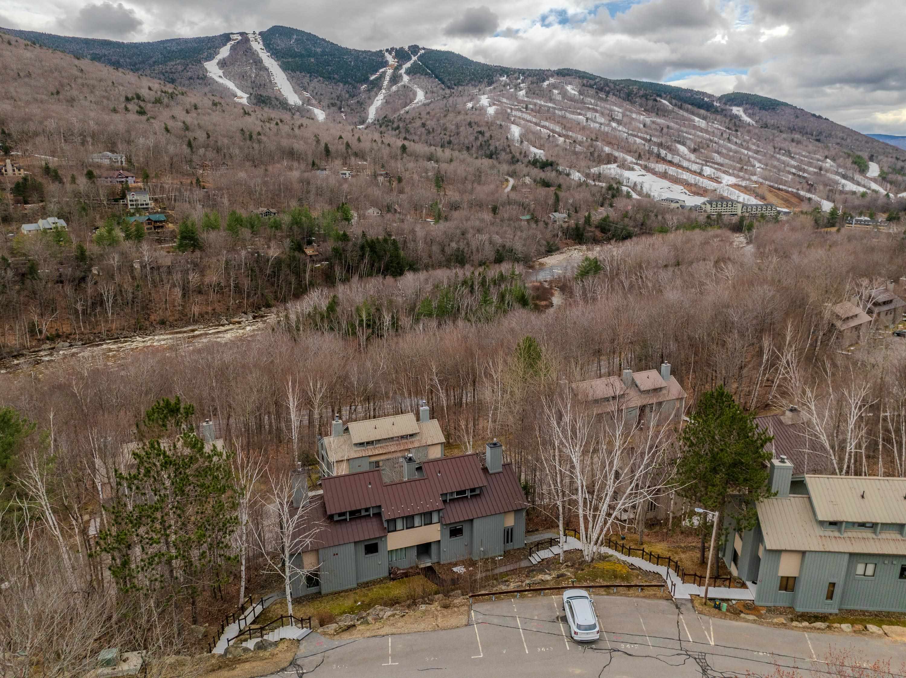 34 Ravine Lane Unit: 3