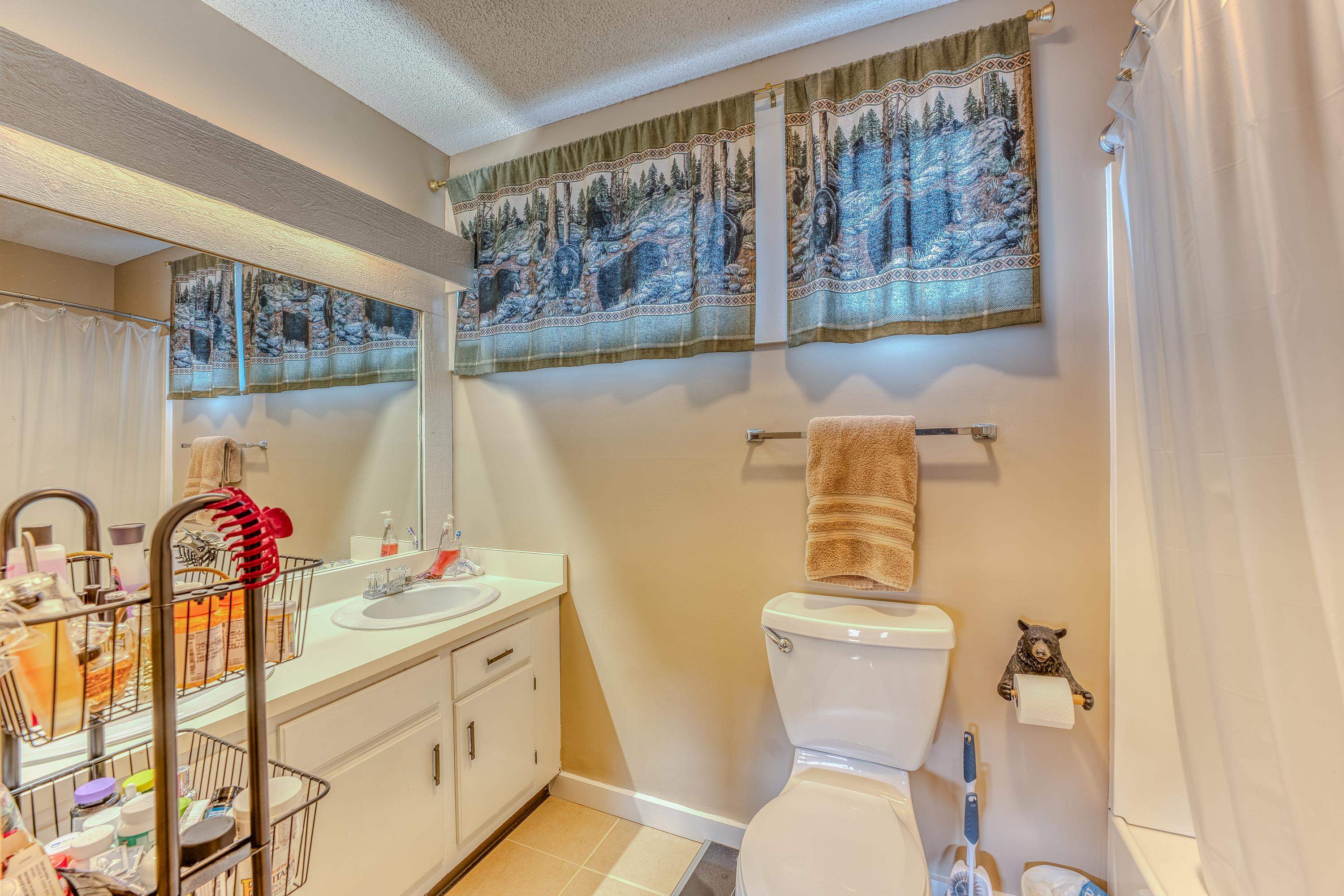 34 Ravine Lane Unit: 3