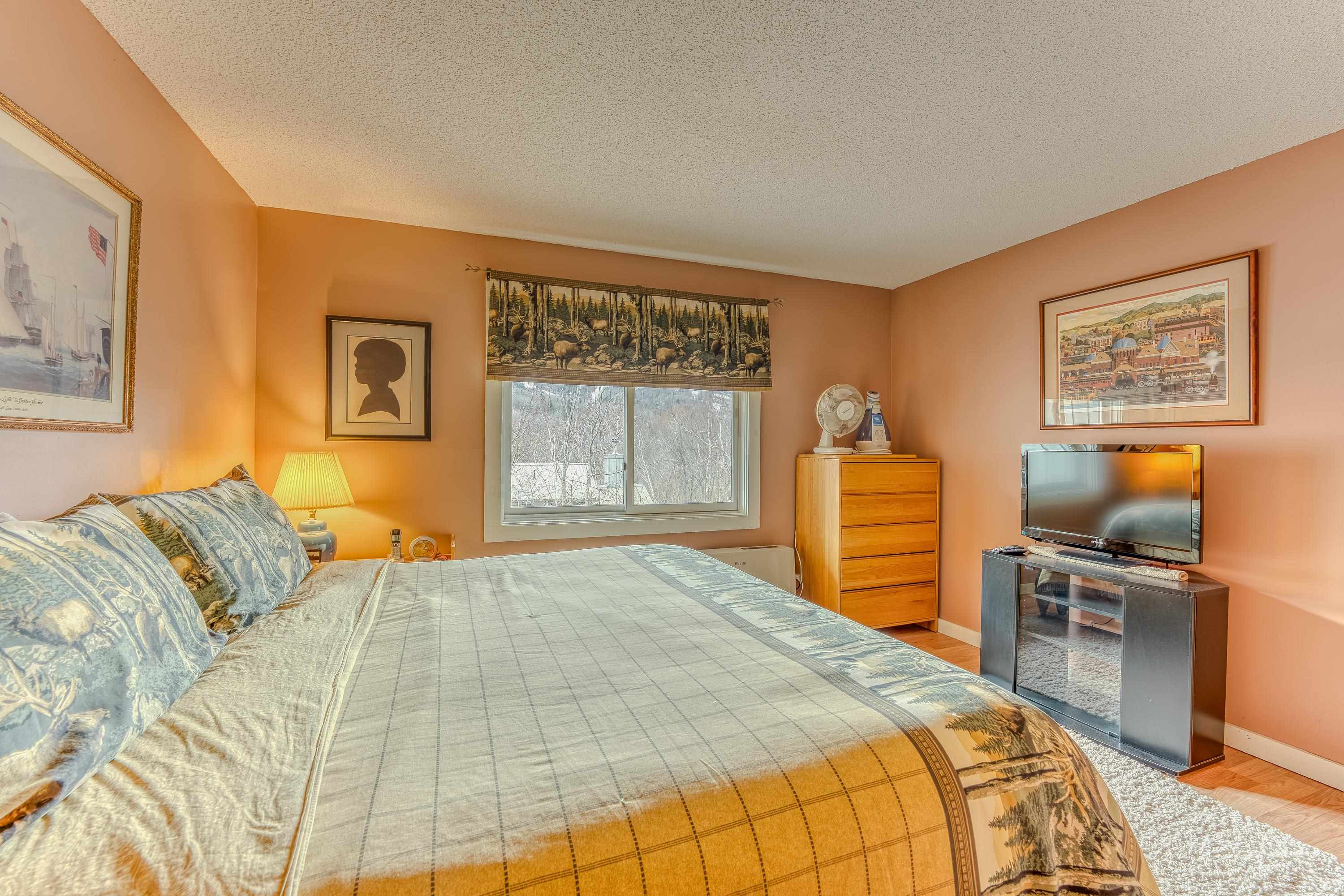 34 Ravine Lane Unit: 3