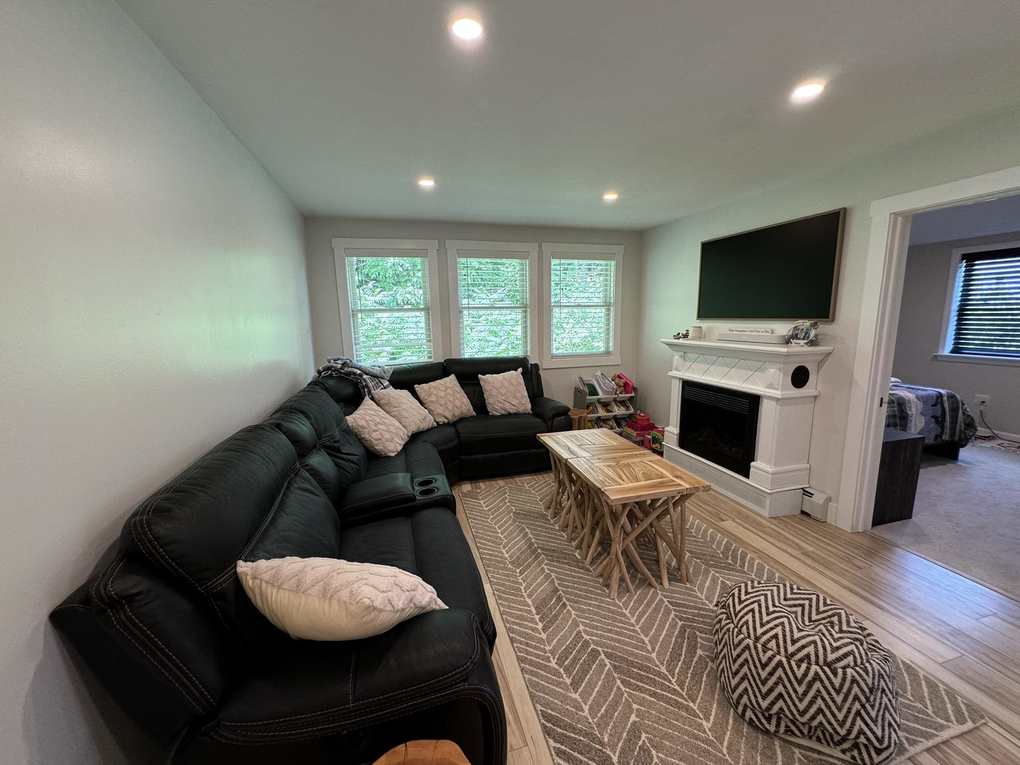 231 Daniel Webster Highway