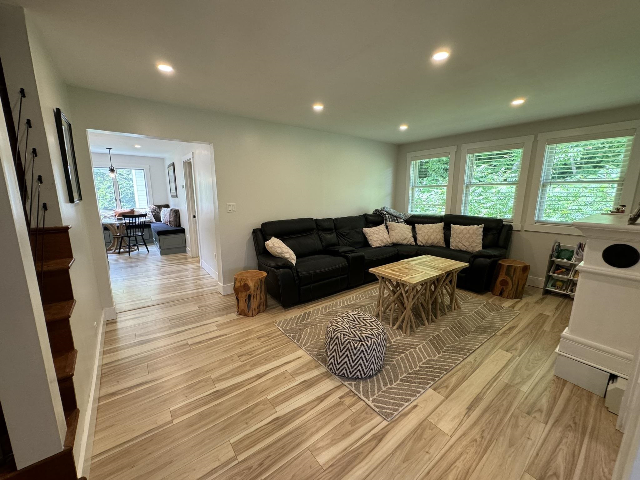 231 Daniel Webster Highway