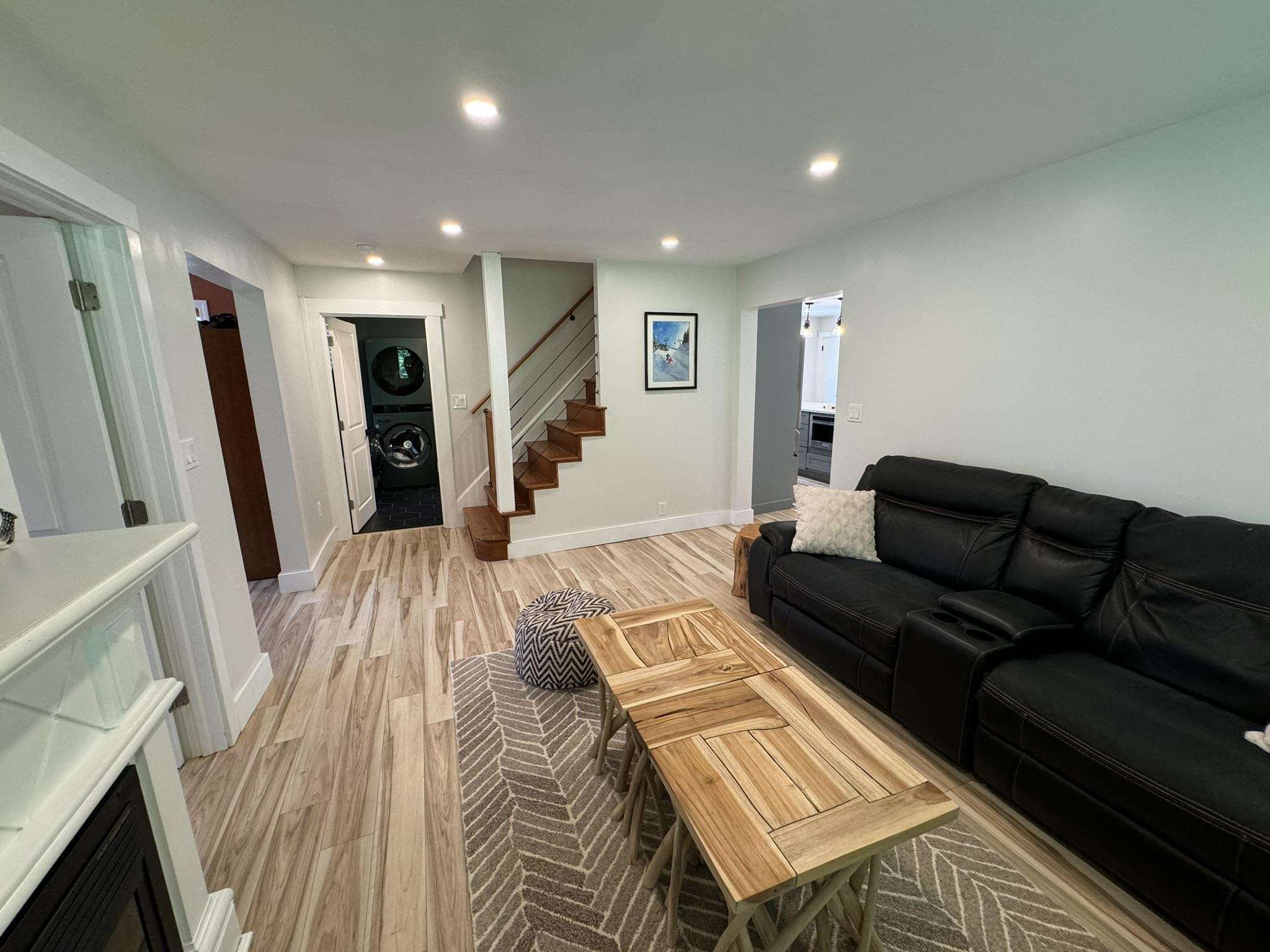 231 Daniel Webster Highway