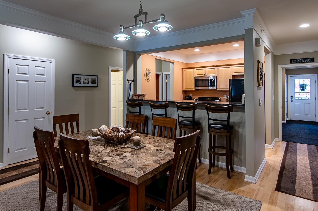 4 Twin Tip Terrace Unit: 7