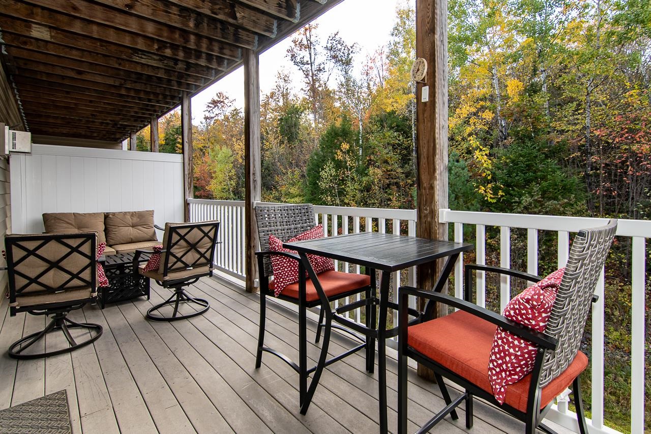 4 Twin Tip Terrace Unit: 7