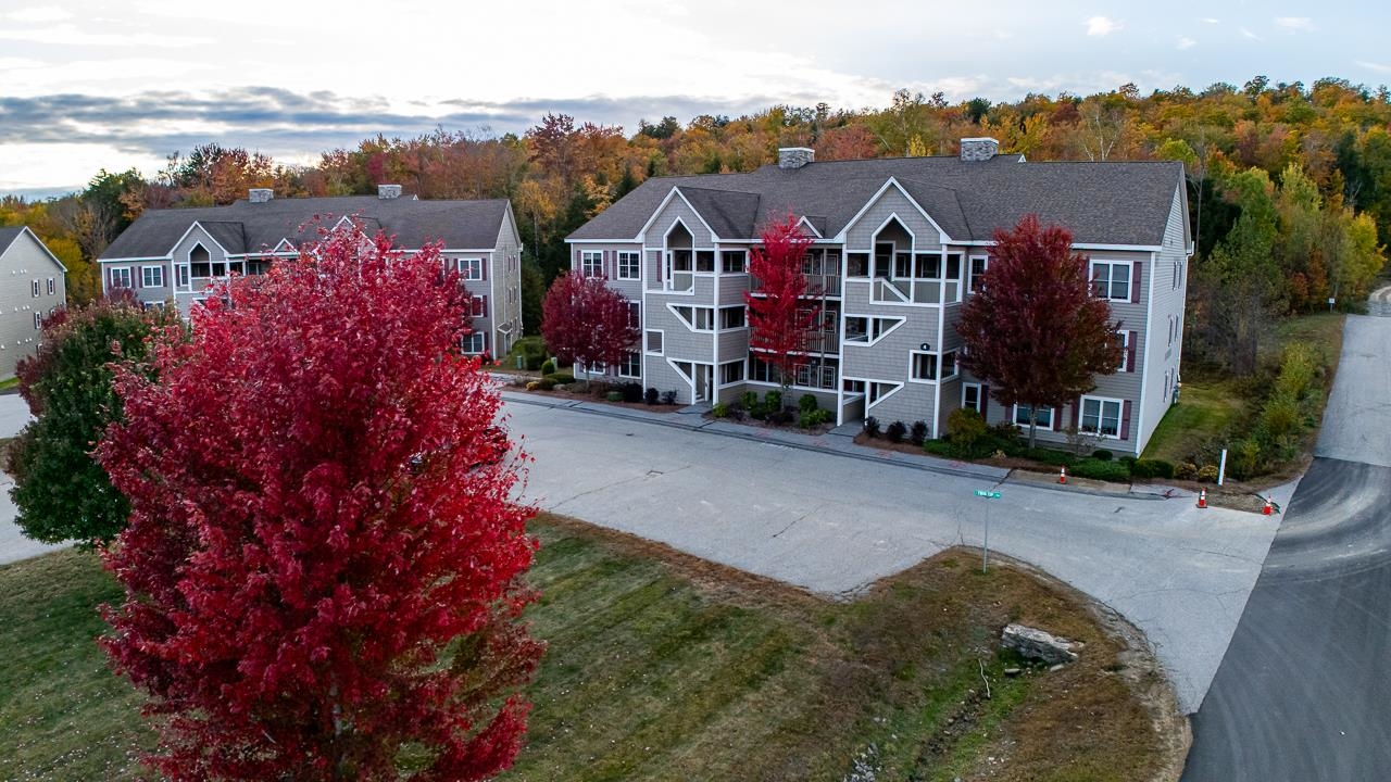 4 Twin Tip Terrace Unit: 7