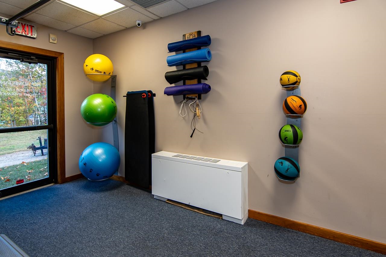 4 Twin Tip Terrace Unit: 7