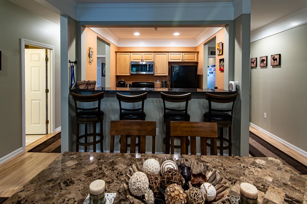 4 Twin Tip Terrace Unit: 7