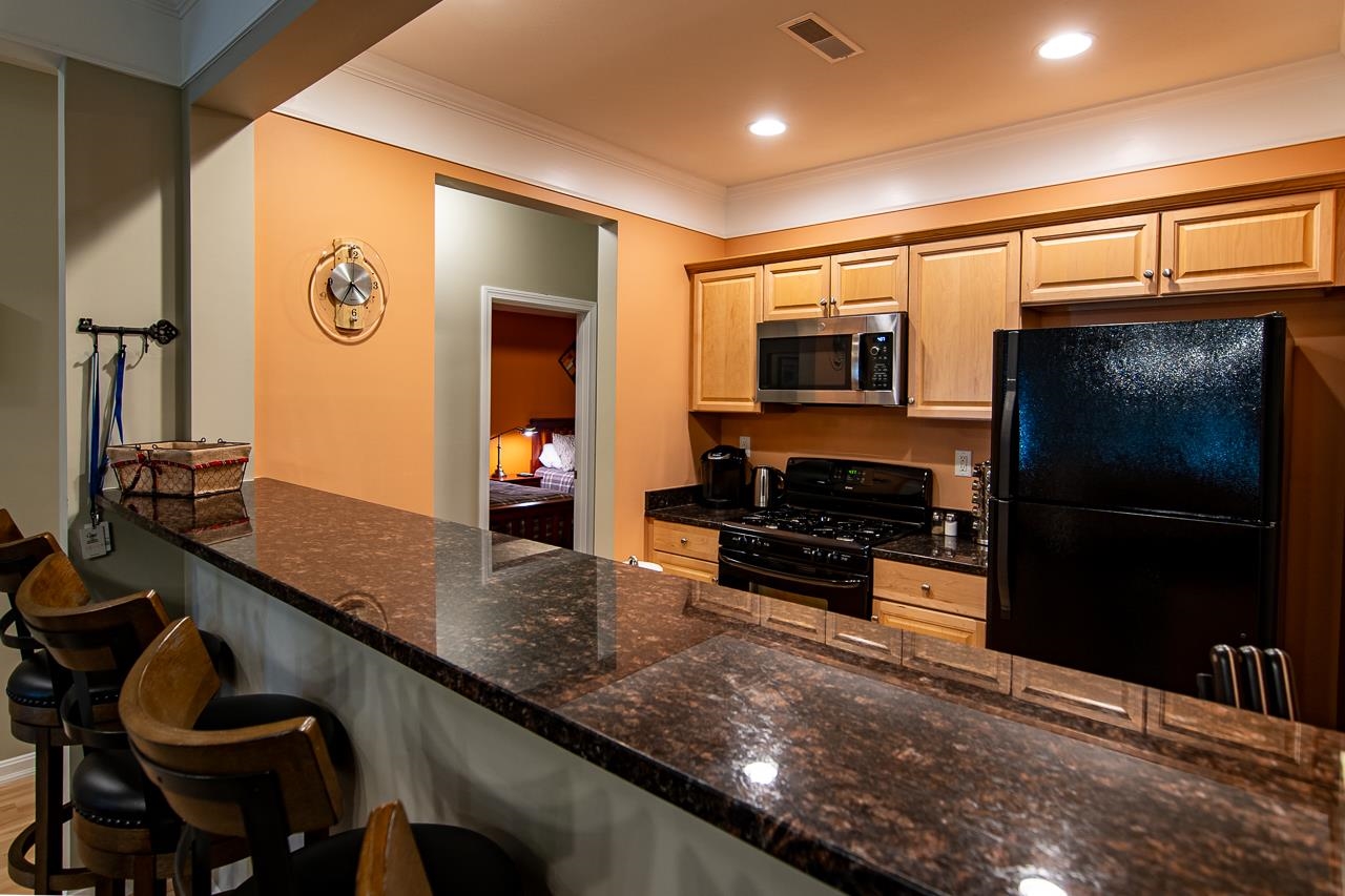 4 Twin Tip Terrace Unit: 7