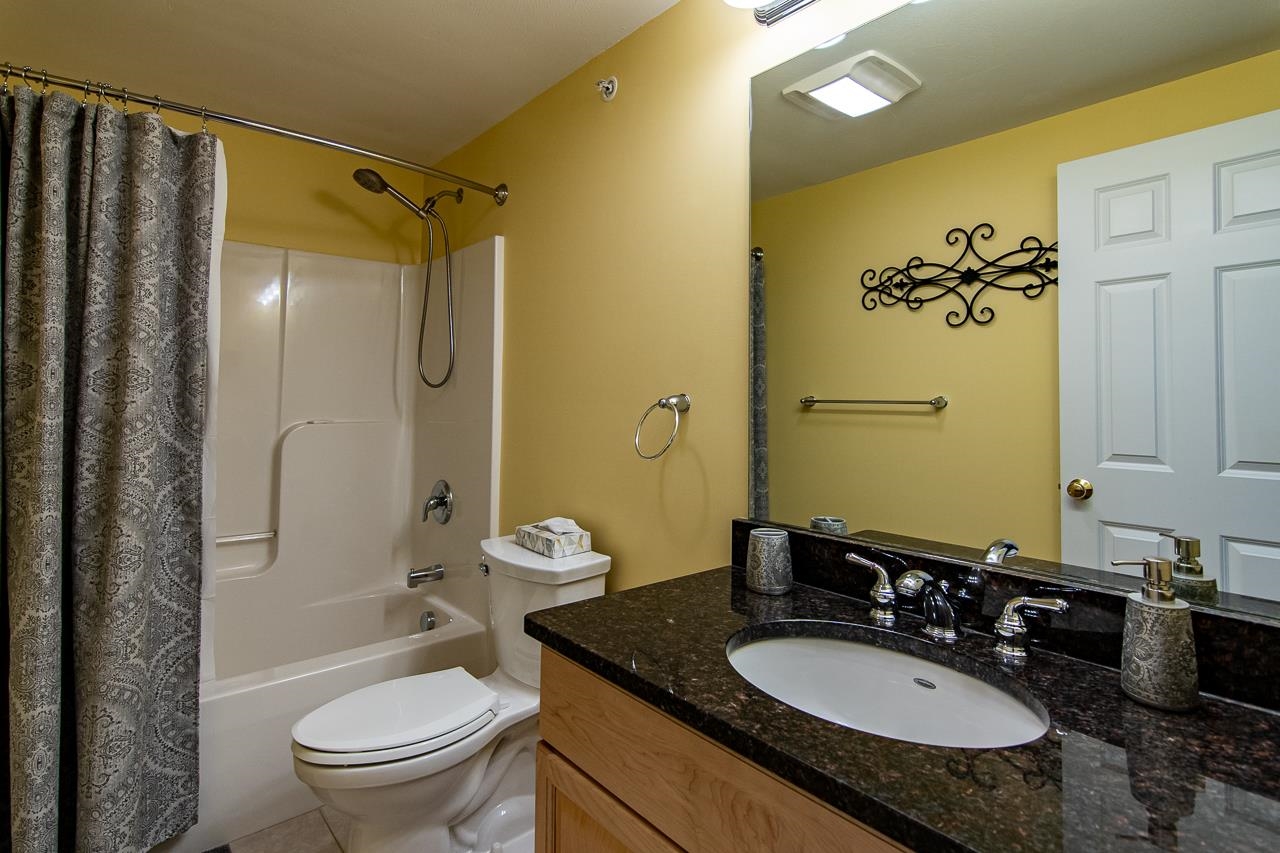 4 Twin Tip Terrace Unit: 7