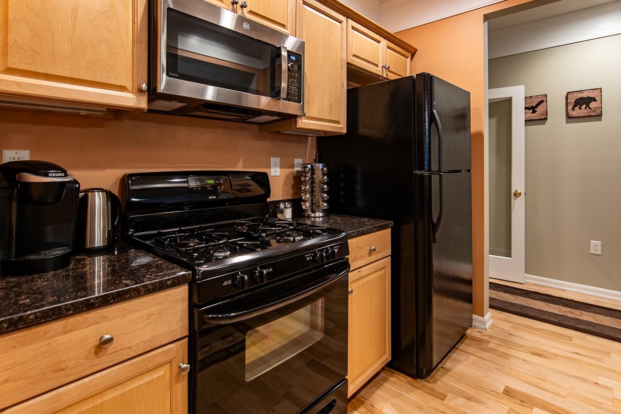 4 Twin Tip Terrace Unit: 7