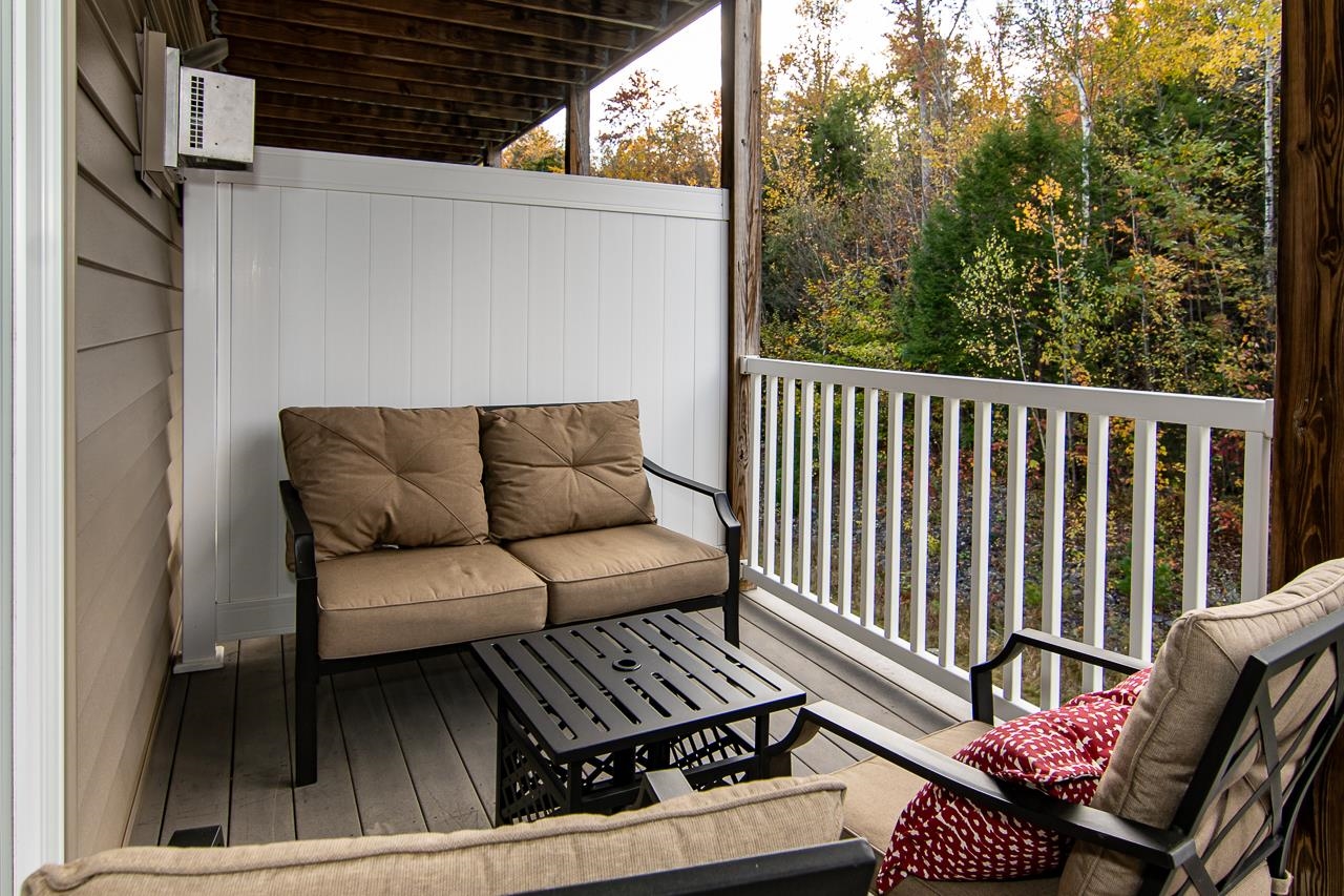 4 Twin Tip Terrace Unit: 7