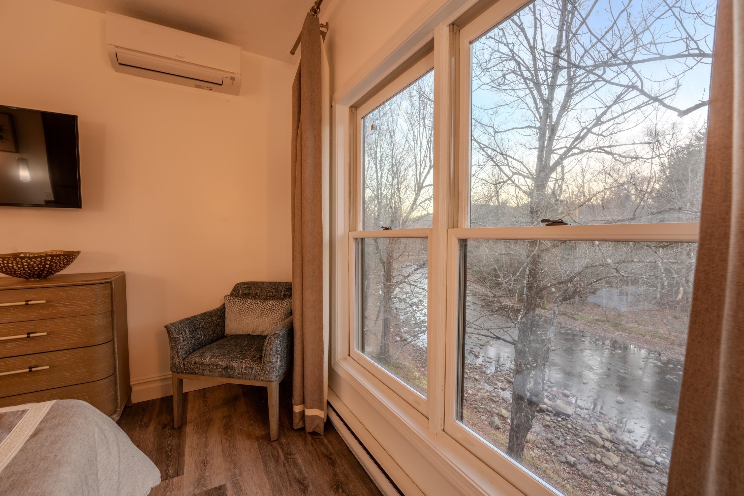 65 Riverfront Drive Unit: 216