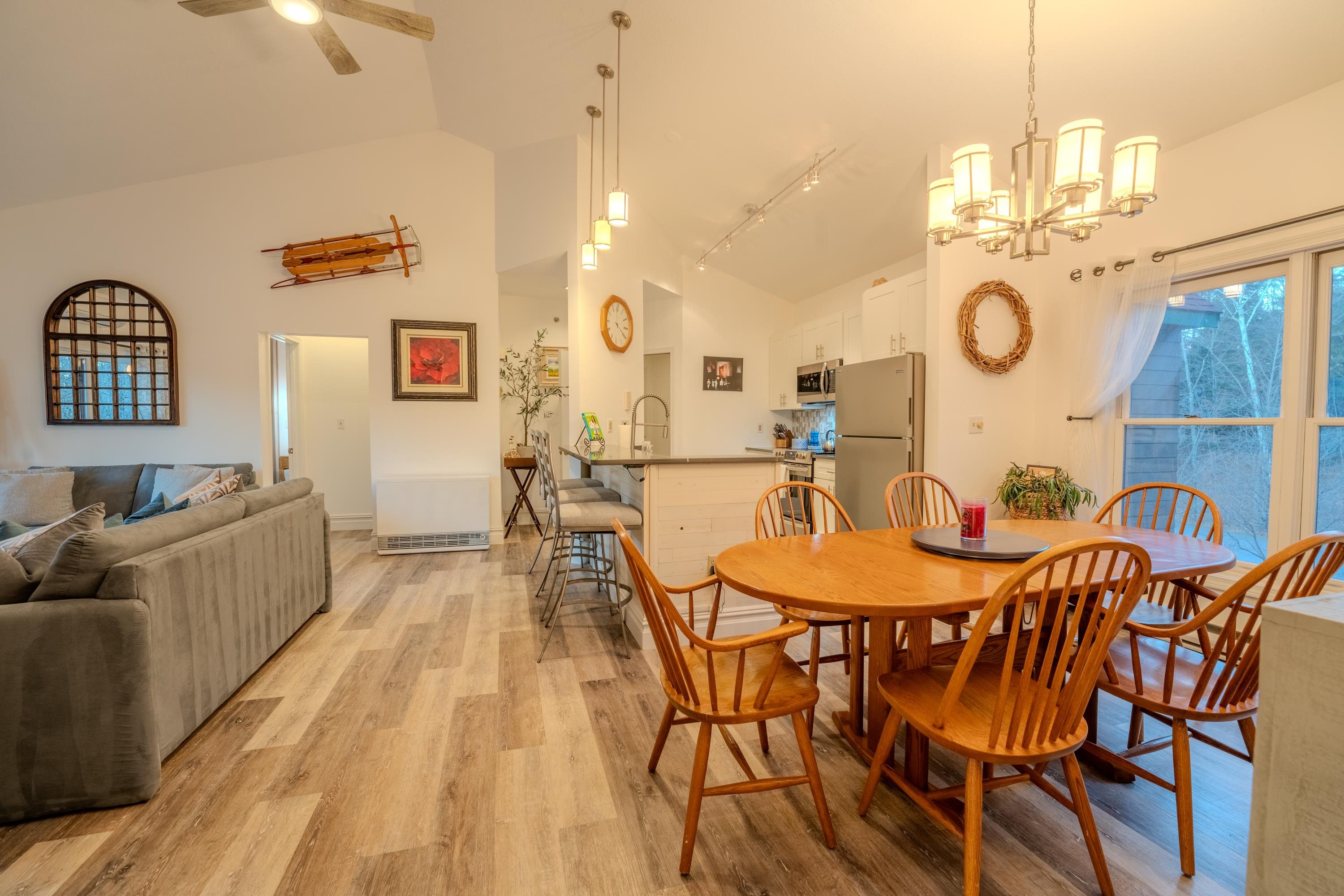 65 Riverfront Drive Unit: 216