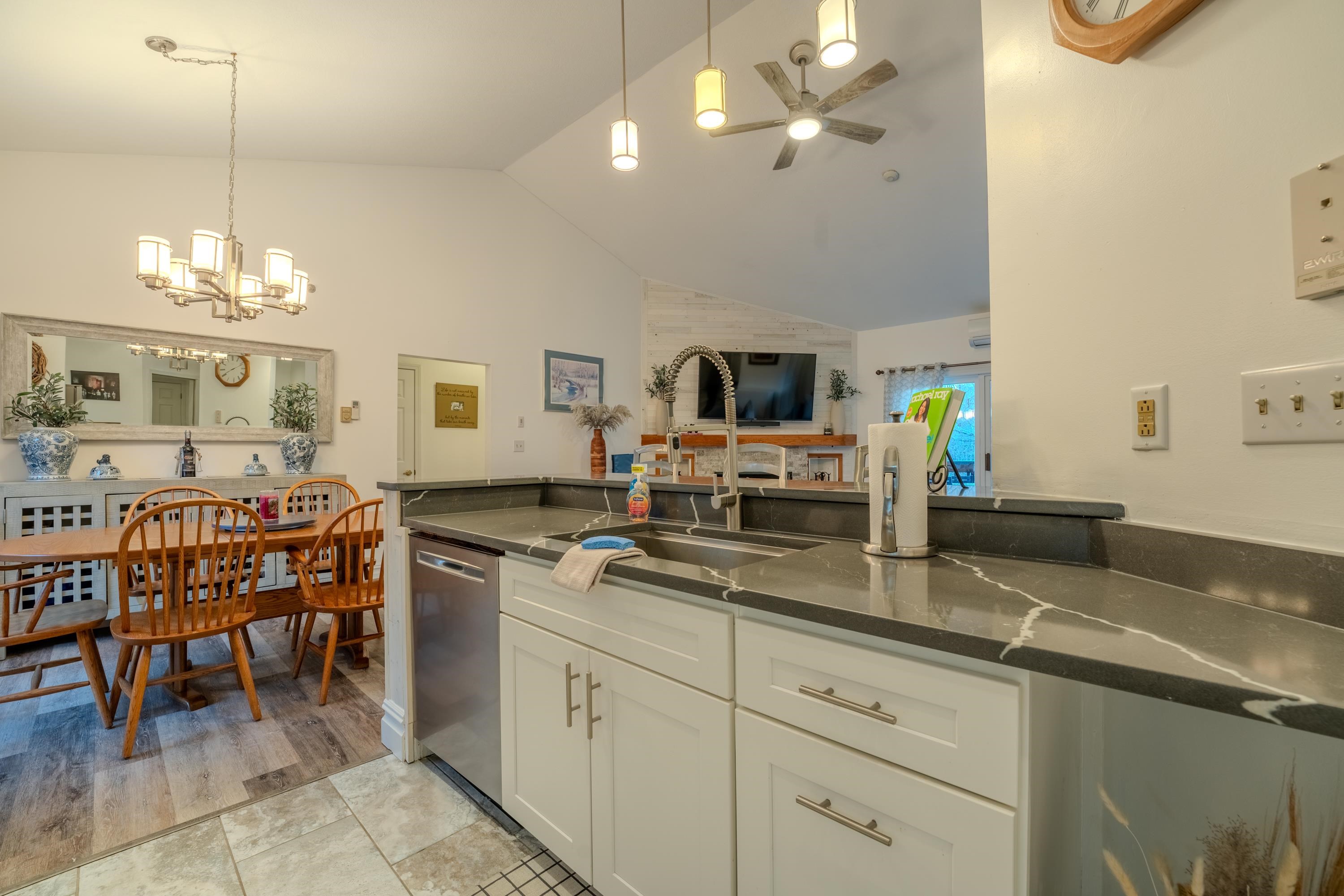 65 Riverfront Drive Unit: 216