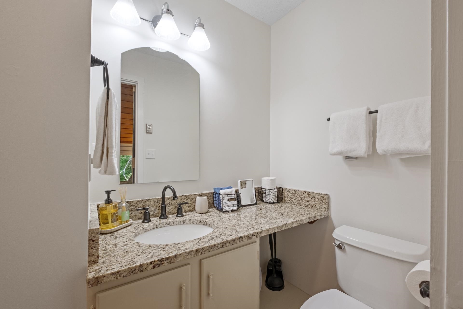 7 Potash Road Unit: 1