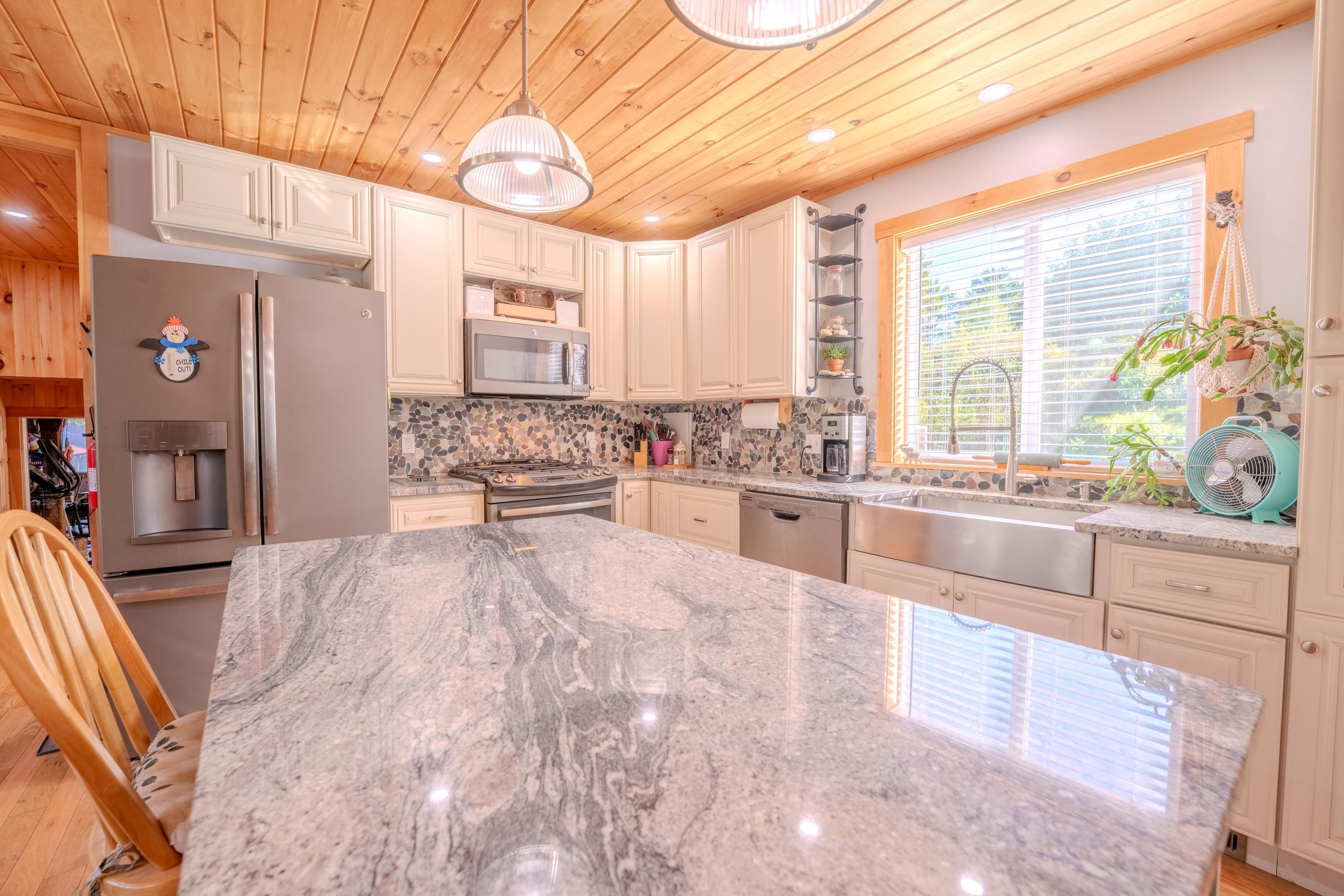 39 Ellsworth Hill Road