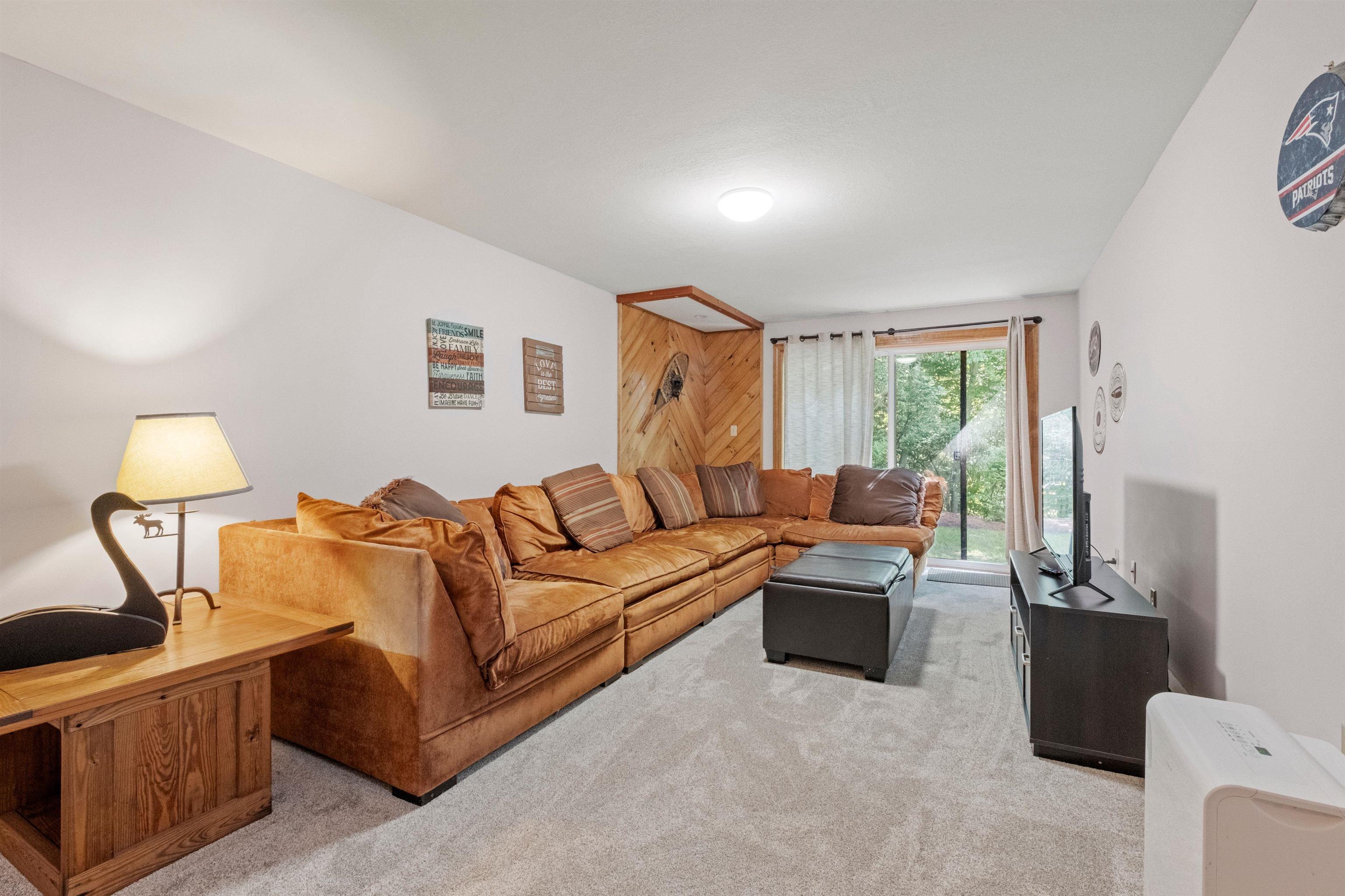 18 Woodsview Lane Unit: 2