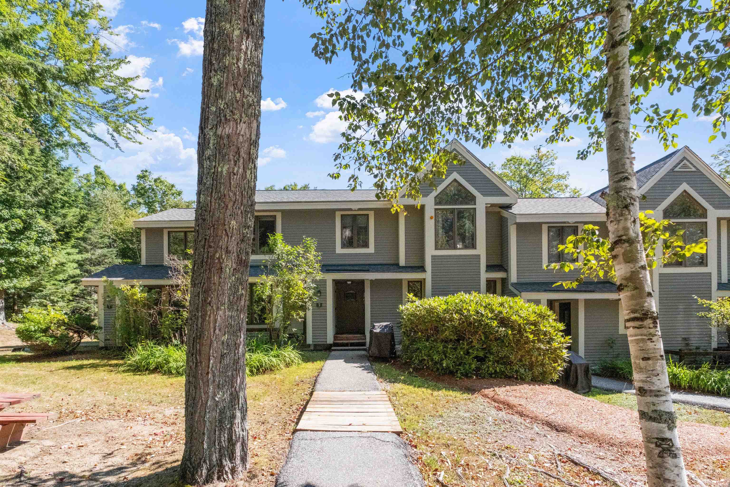 18 Woodsview Lane Unit: 2