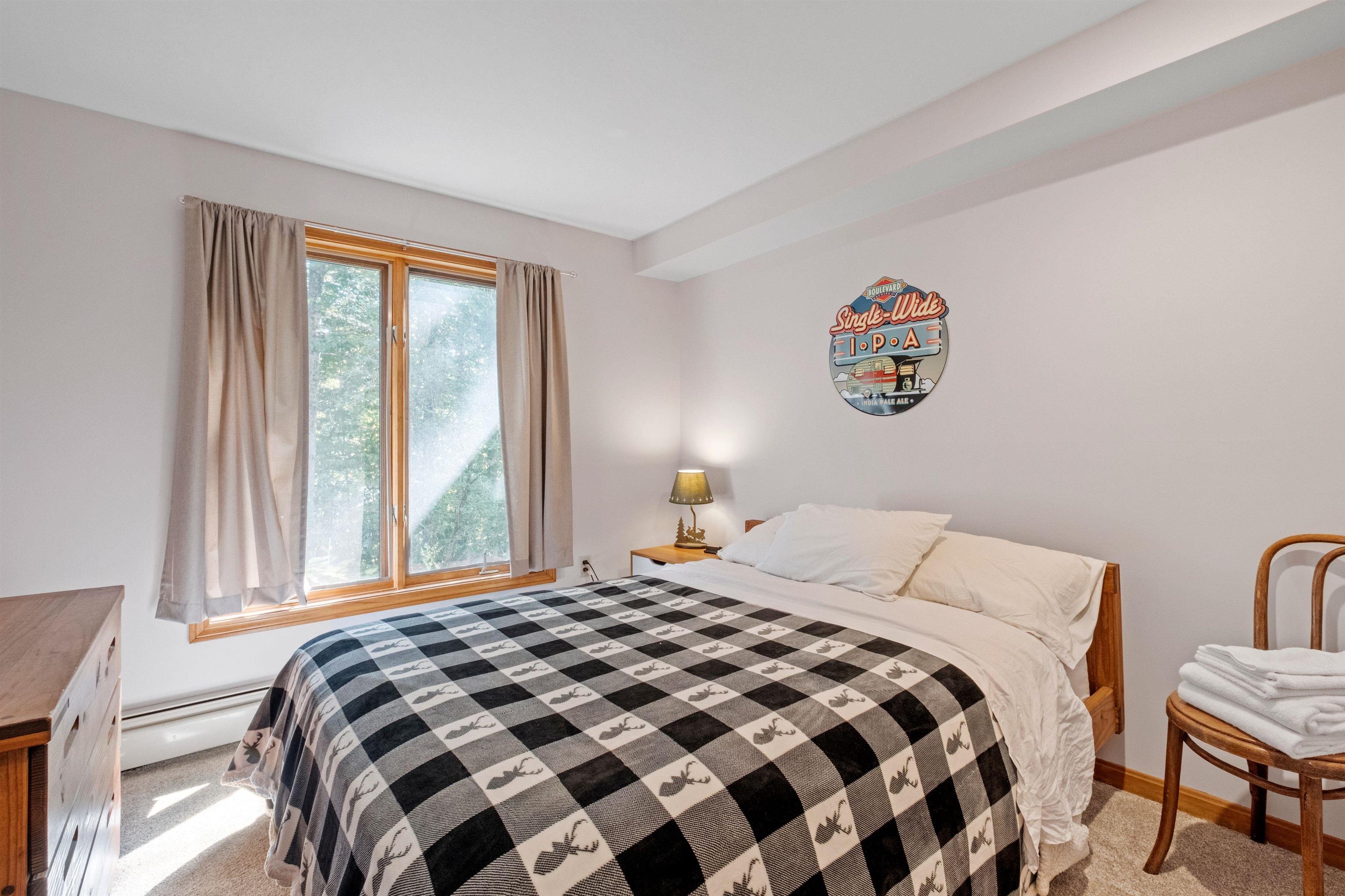 18 Woodsview Lane Unit: 2