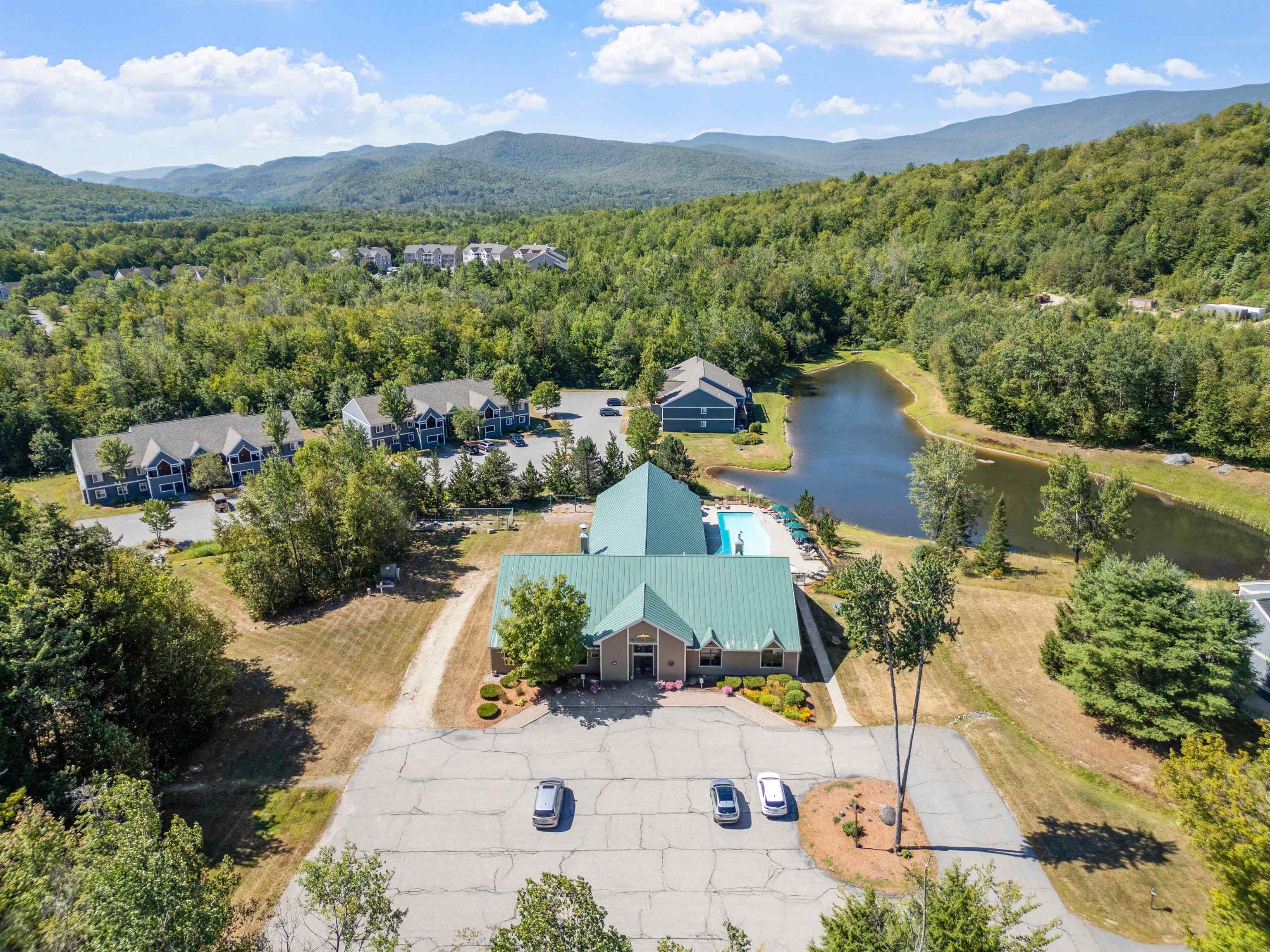 18 Woodsview Lane Unit: 2