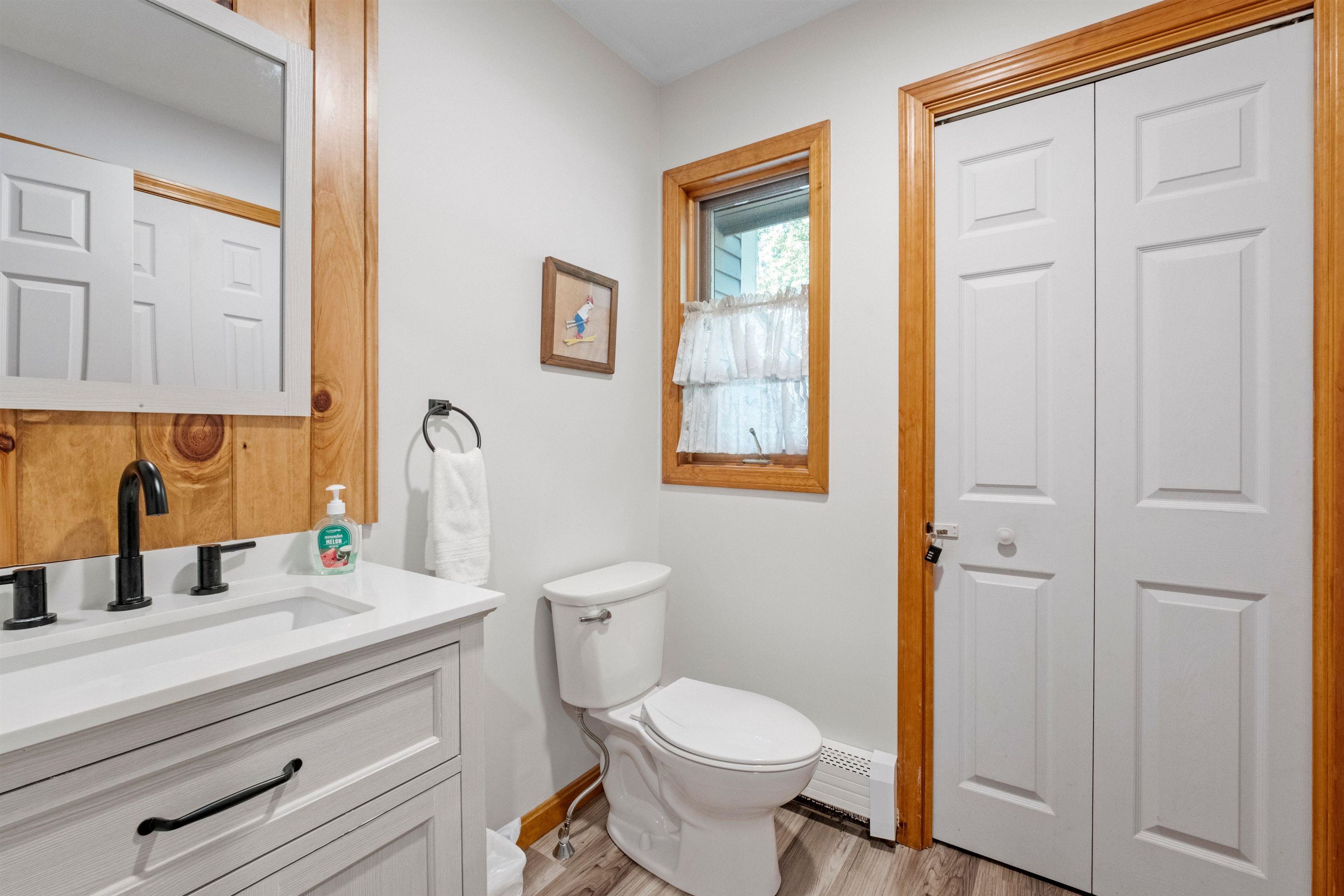 18 Woodsview Lane Unit: 2