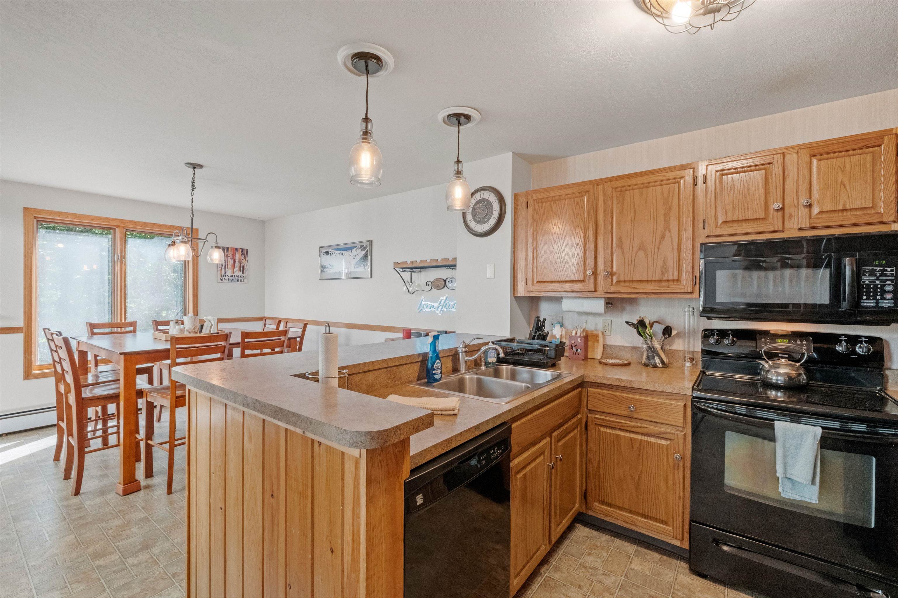 18 Woodsview Lane Unit: 2