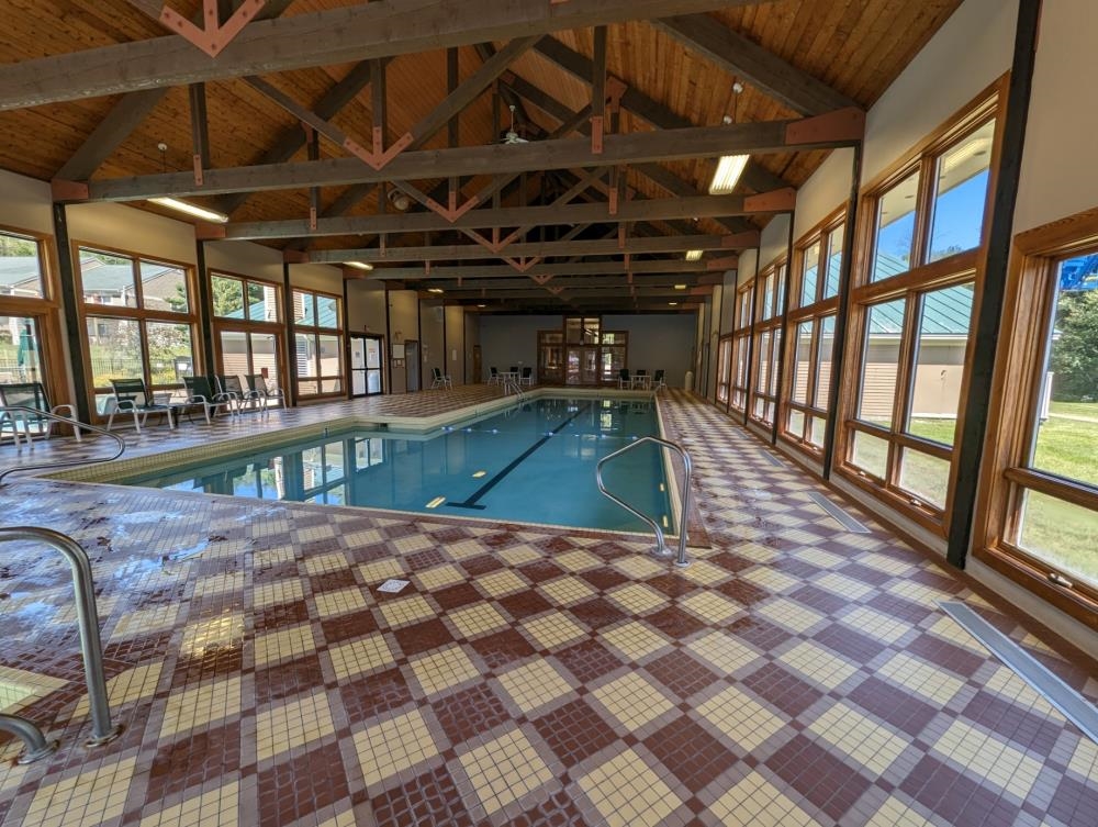 18 Woodsview Lane Unit: 2