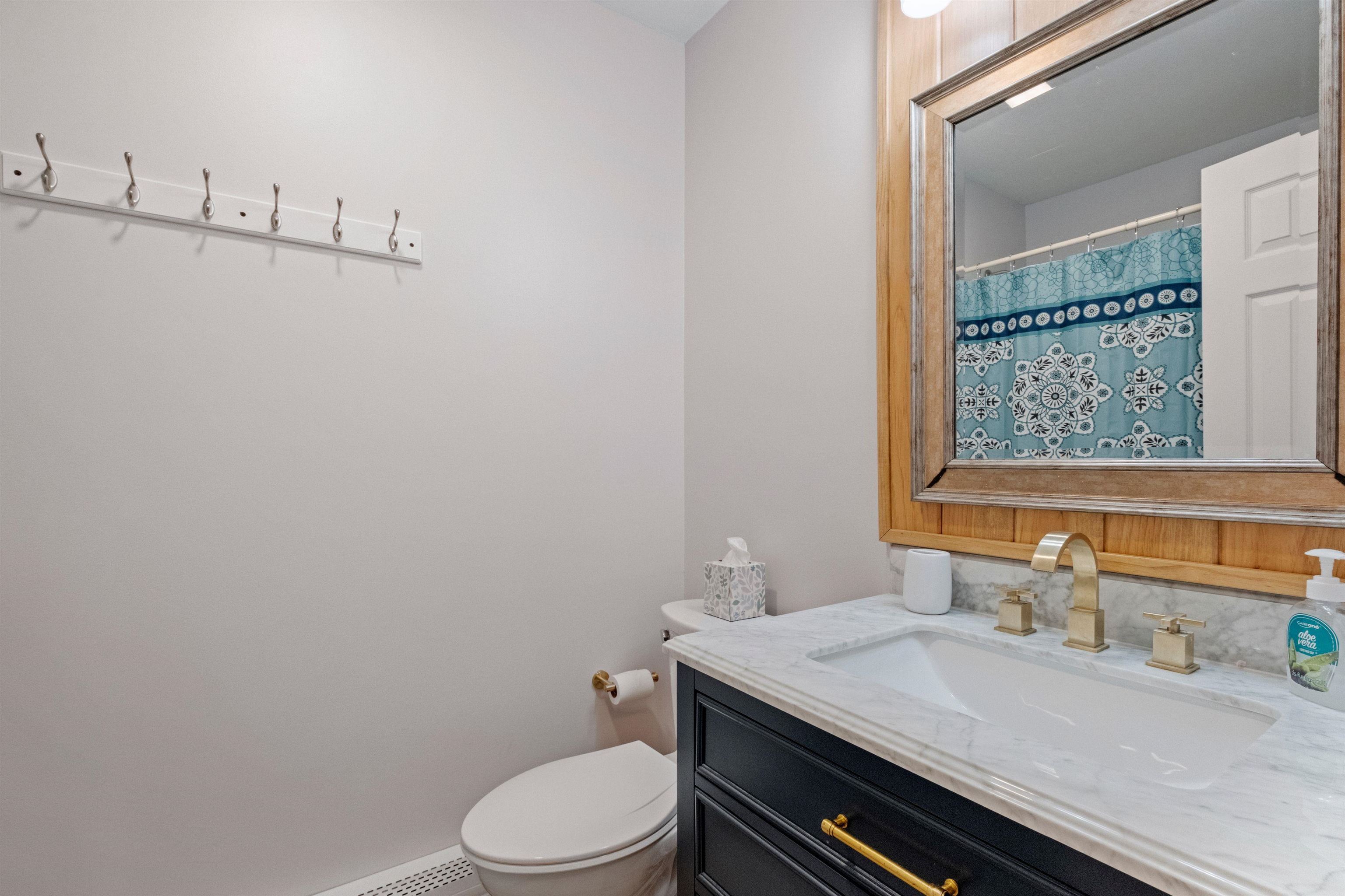 18 Woodsview Lane Unit: 2