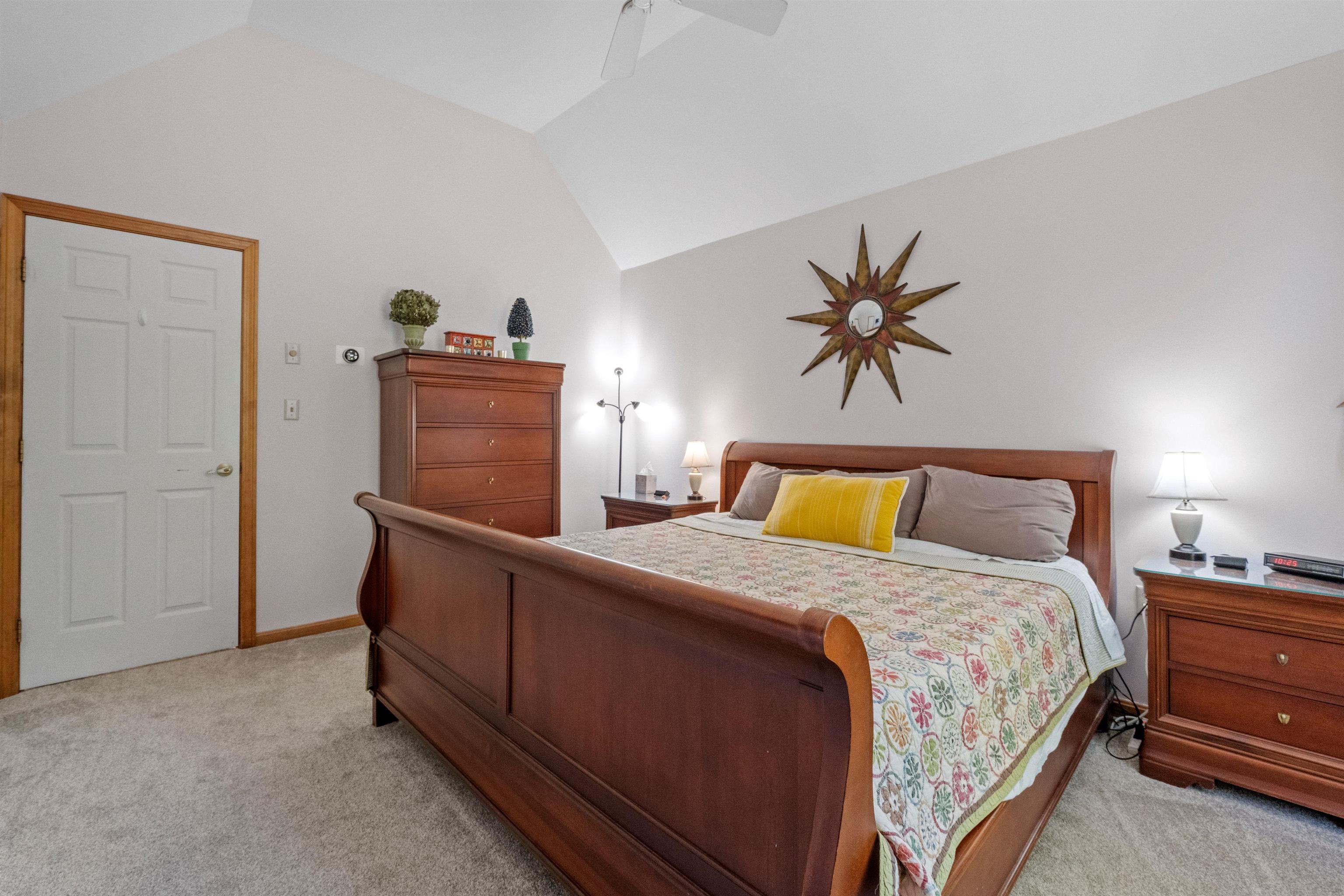 18 Woodsview Lane Unit: 2