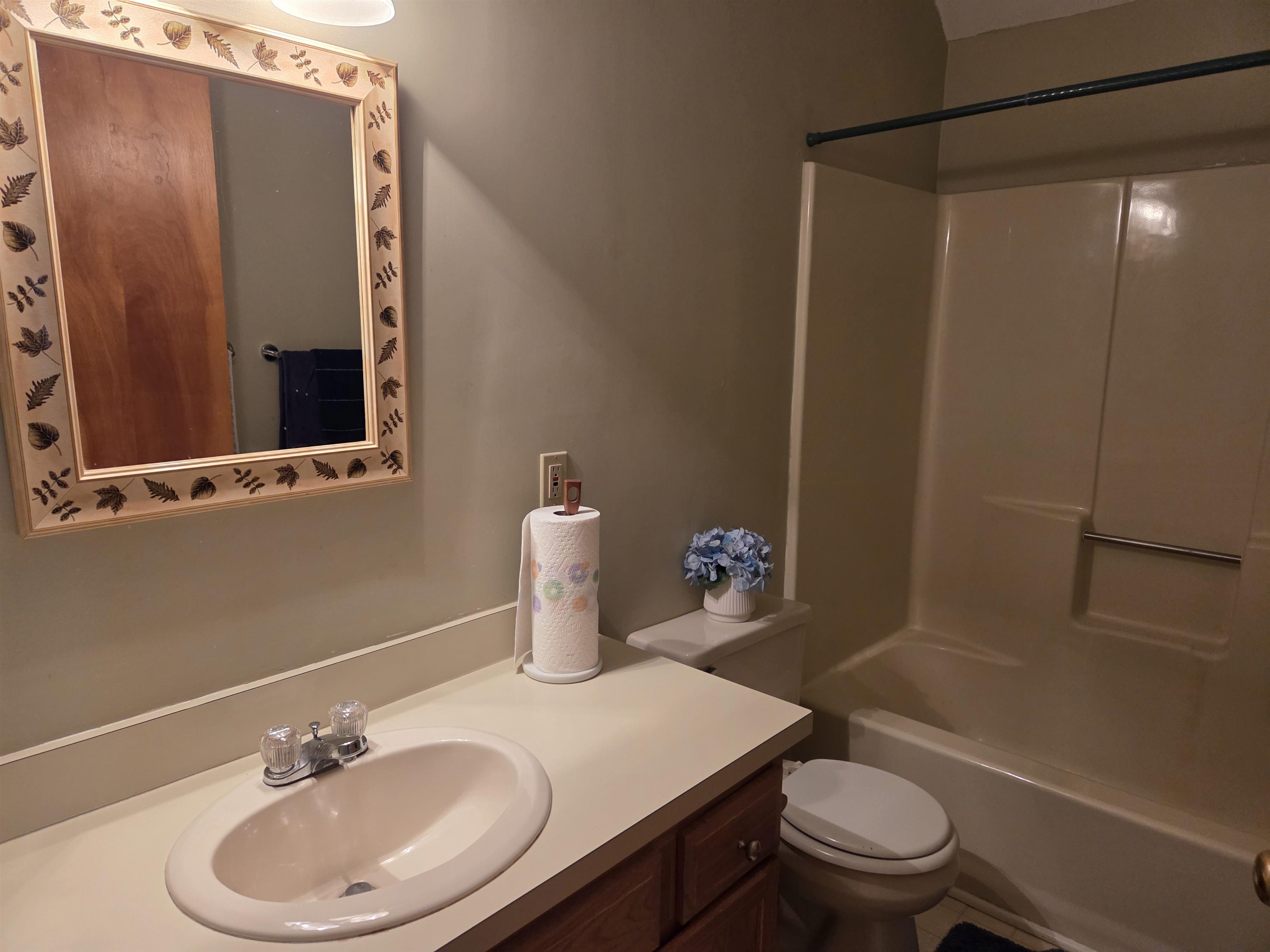 40 Davis Road Unit: J-6