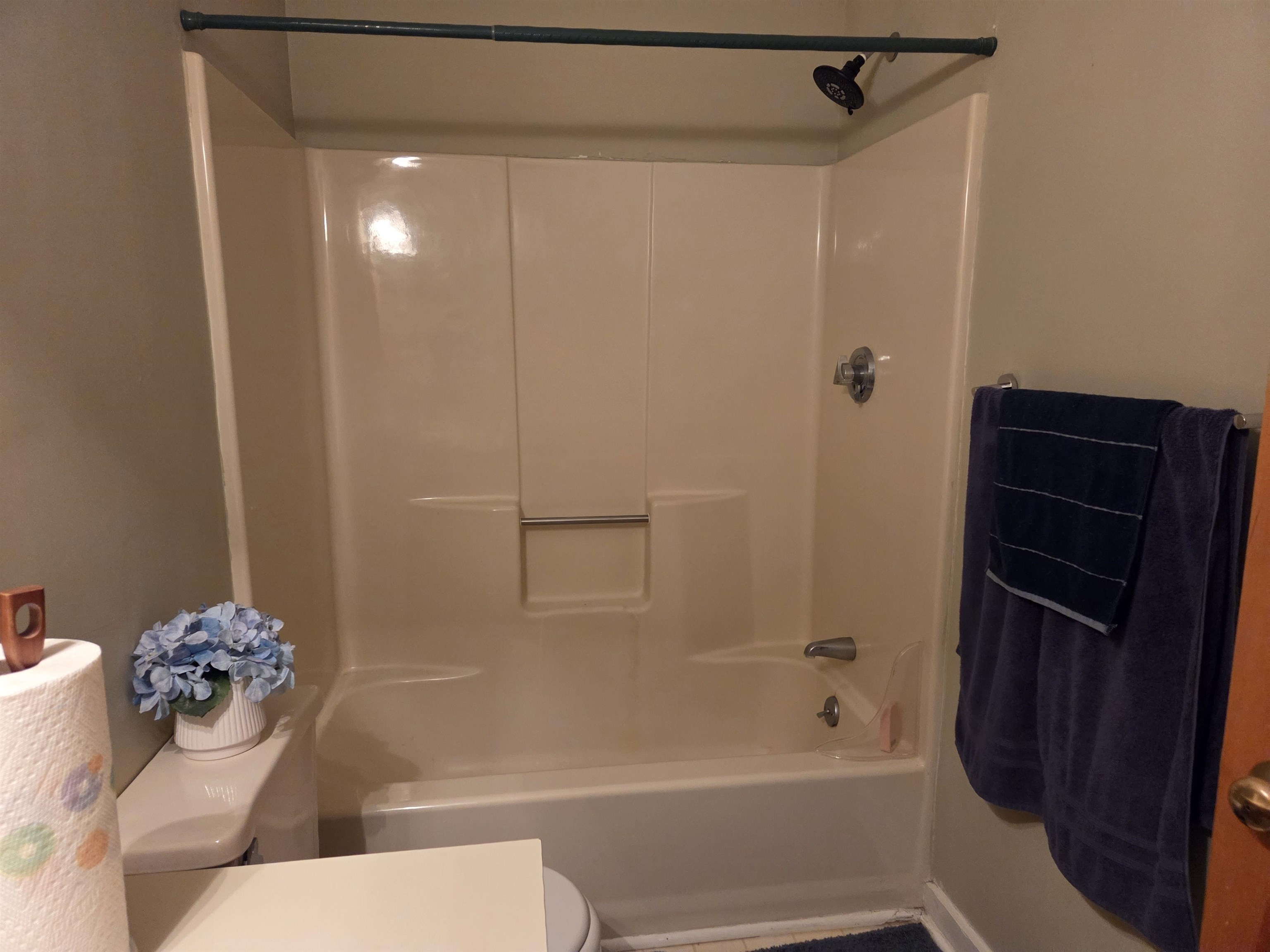 40 Davis Road Unit: J-6