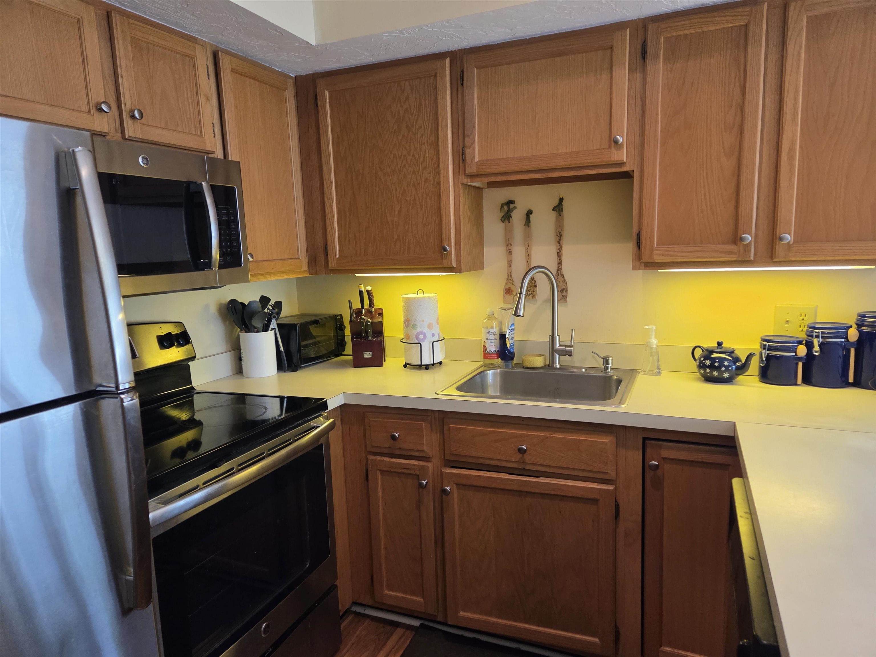 40 Davis Road Unit: J-6