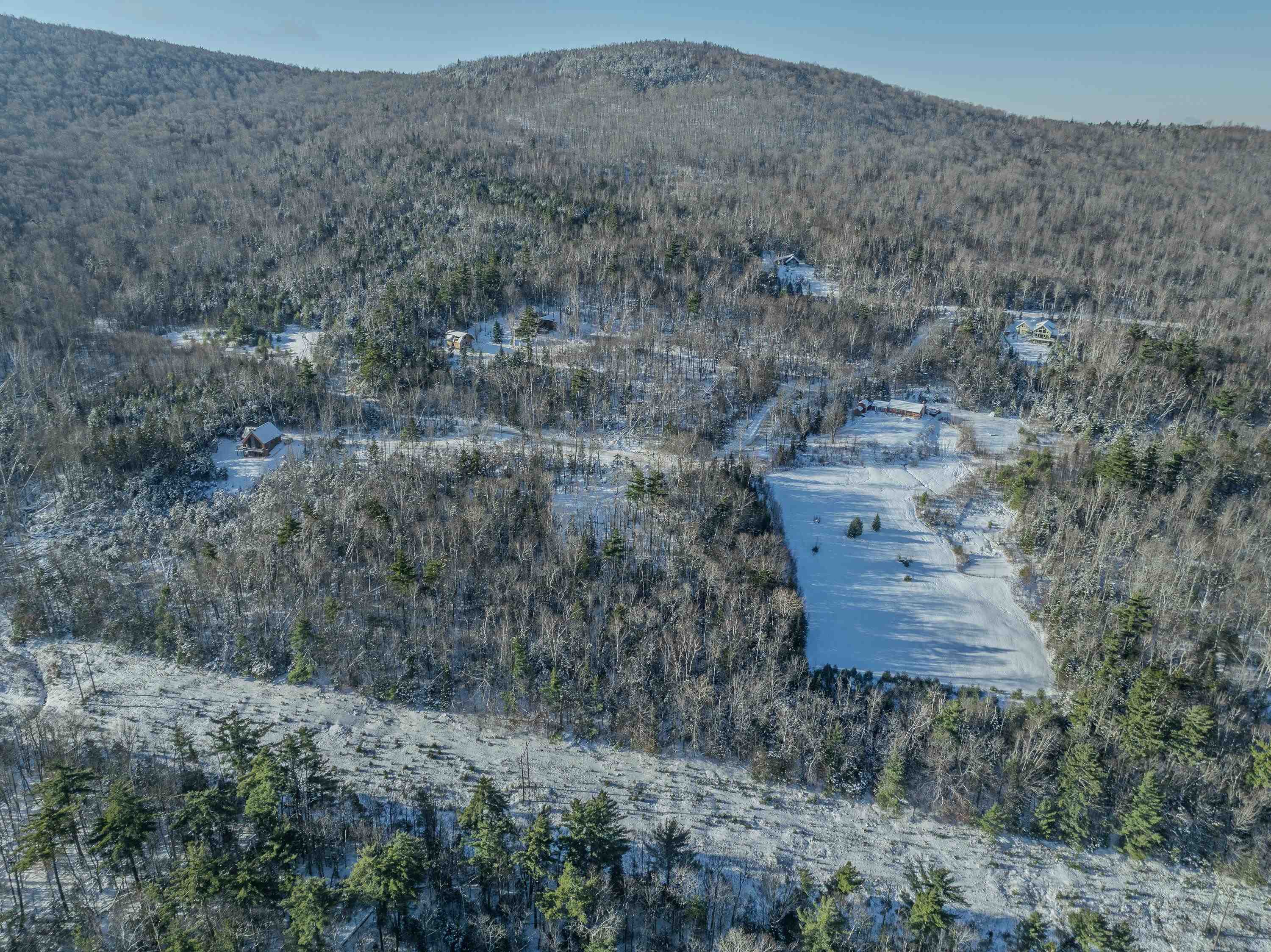 00 Trumpet Round Road