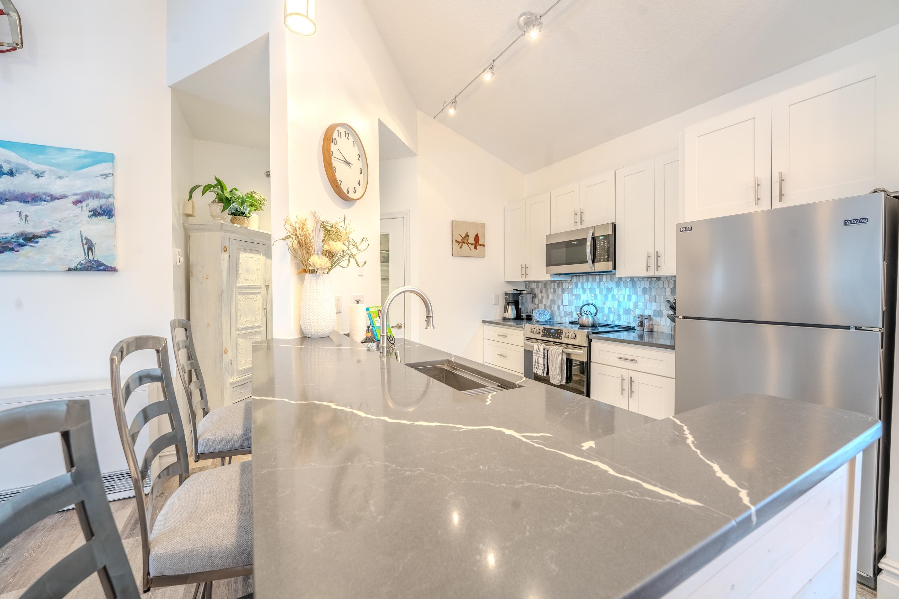 65 Riverfront Drive Unit: 216