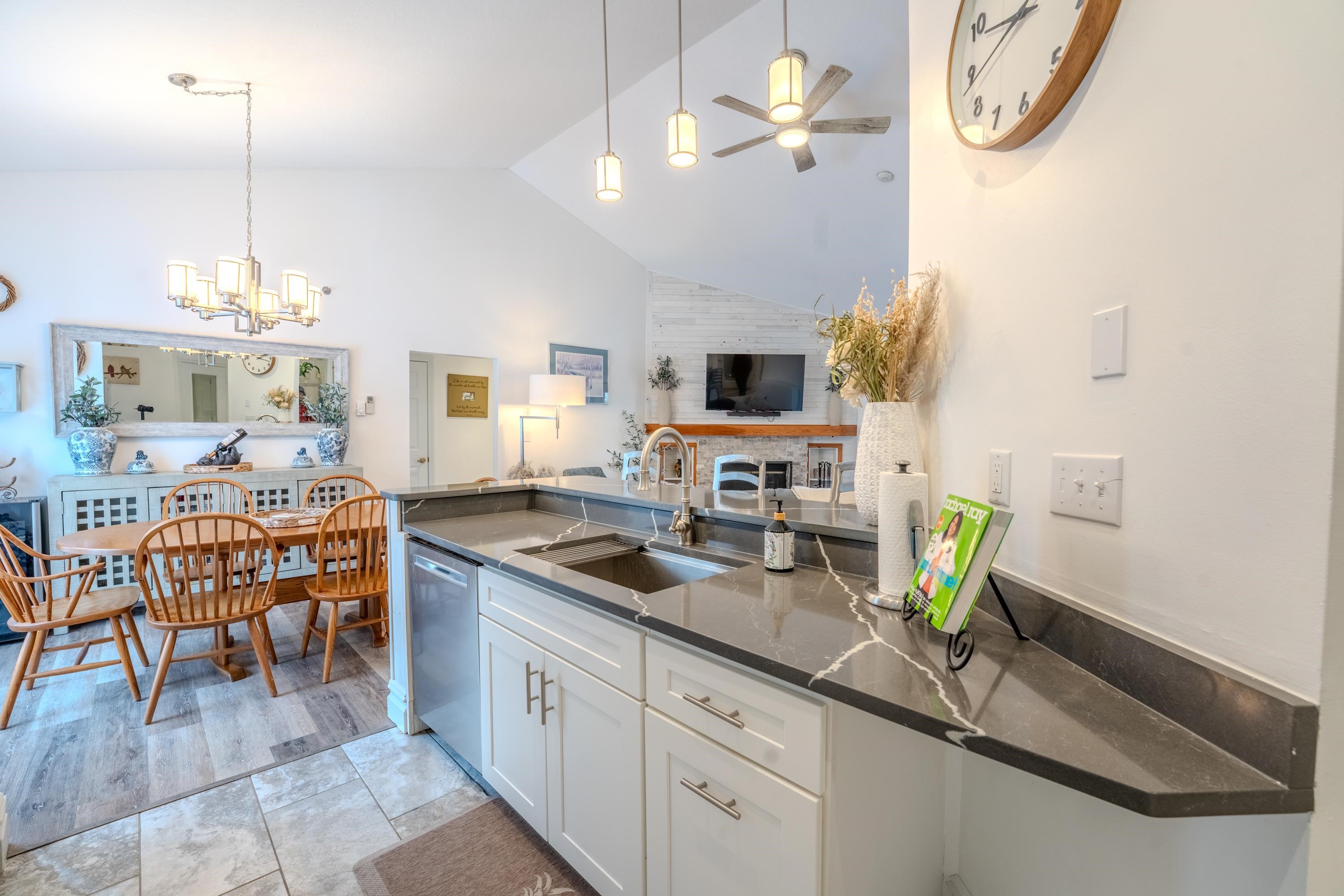 65 Riverfront Drive Unit: 216