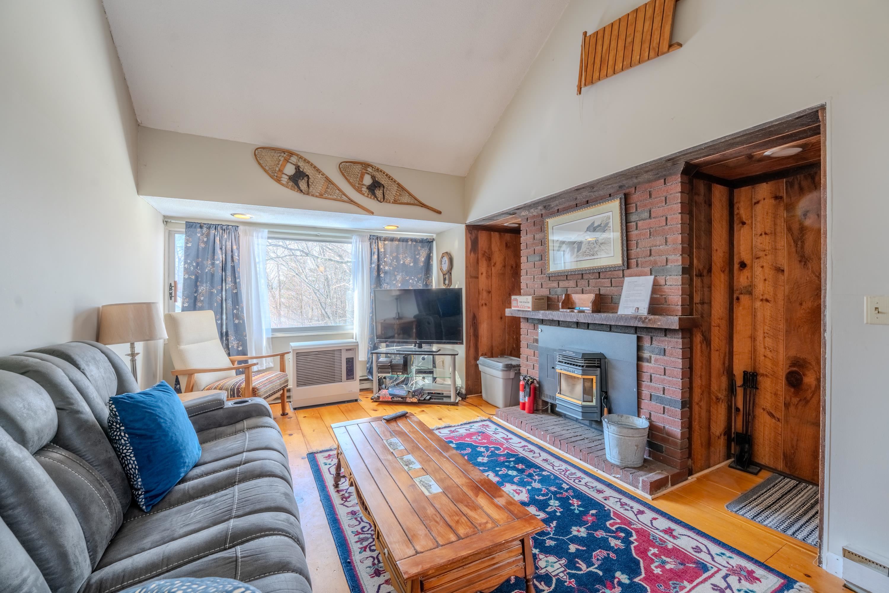 28 Condo Road Unit: 2