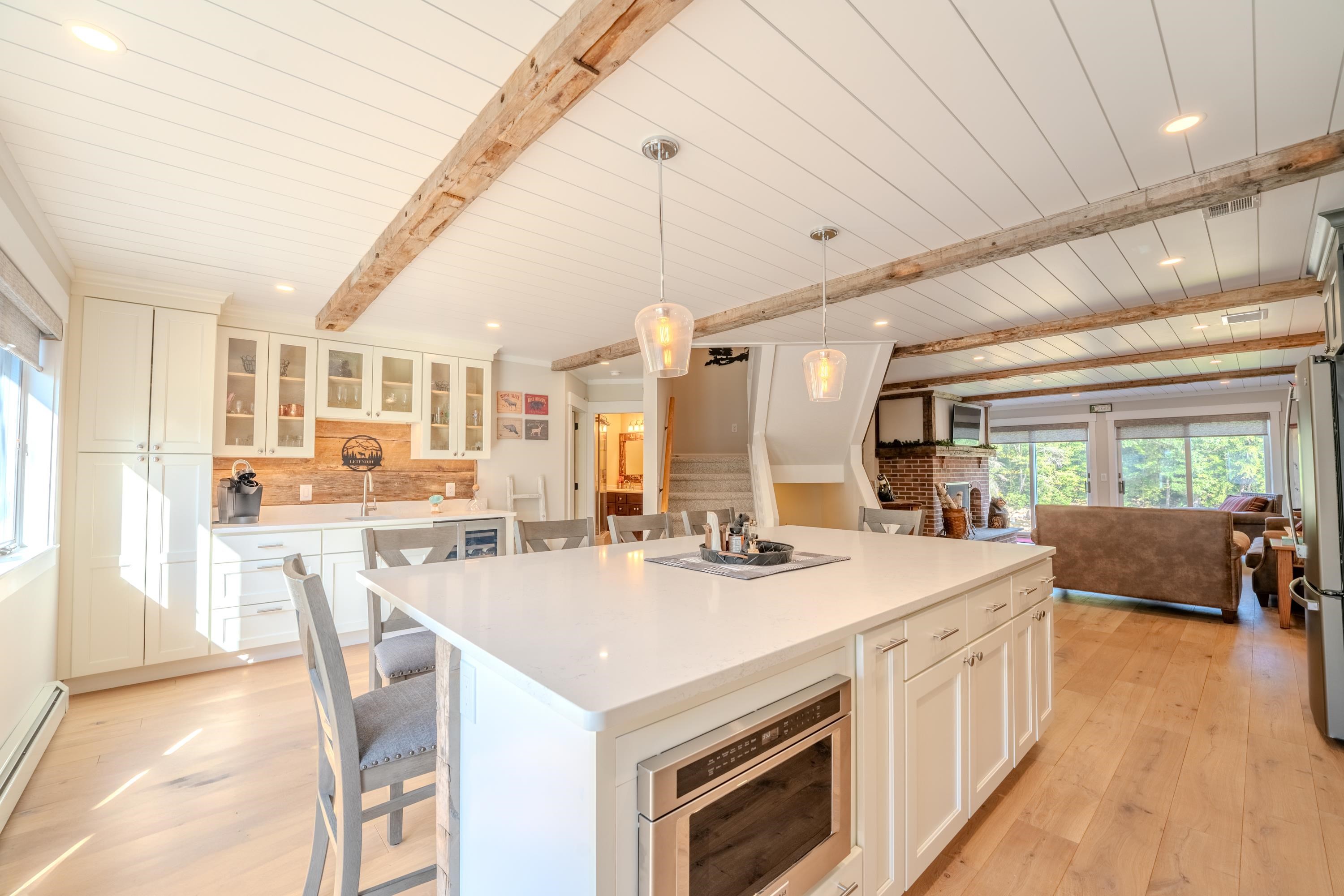 52 Bunker Lane Unit: 2