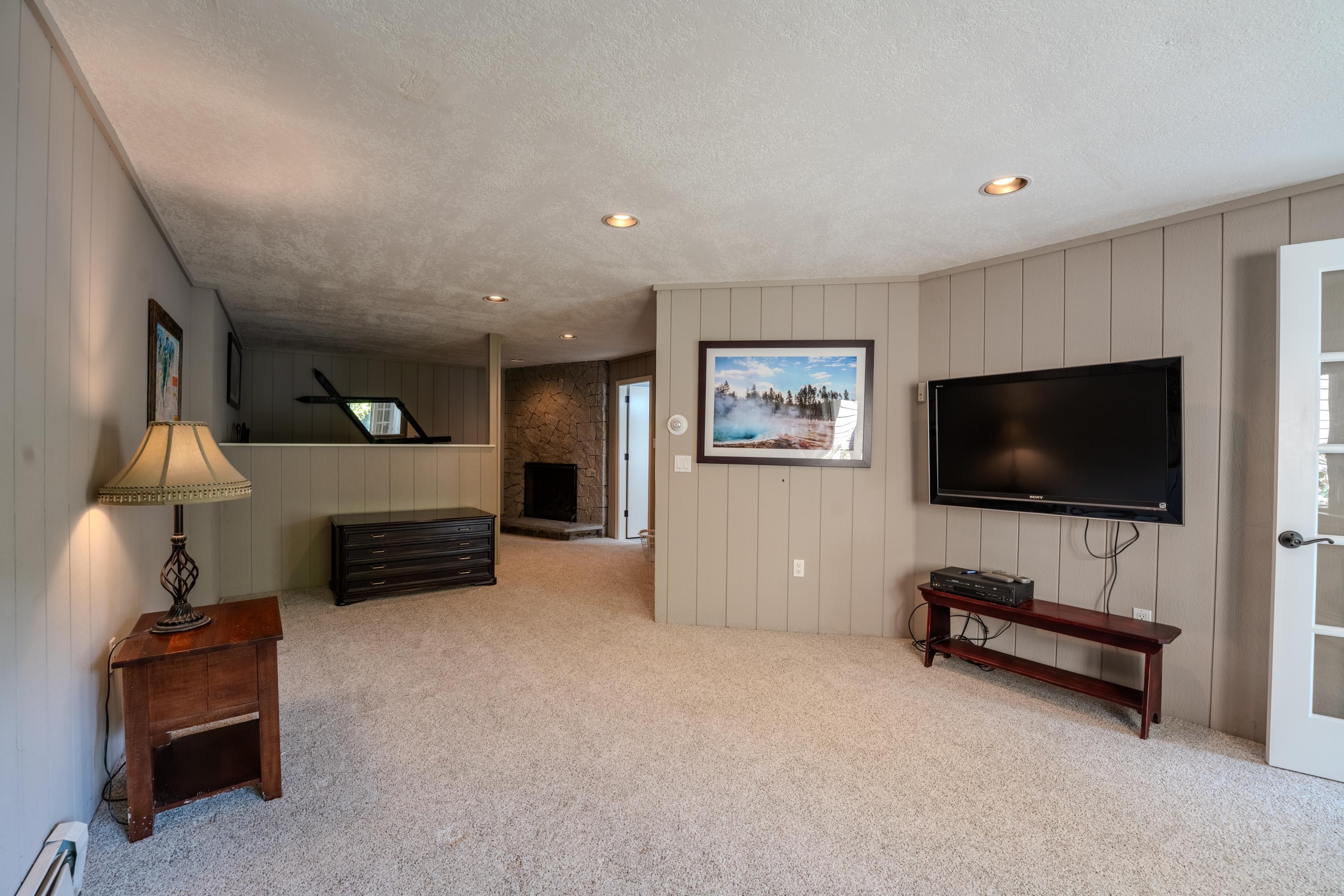 52 Bunker Lane Unit: 2