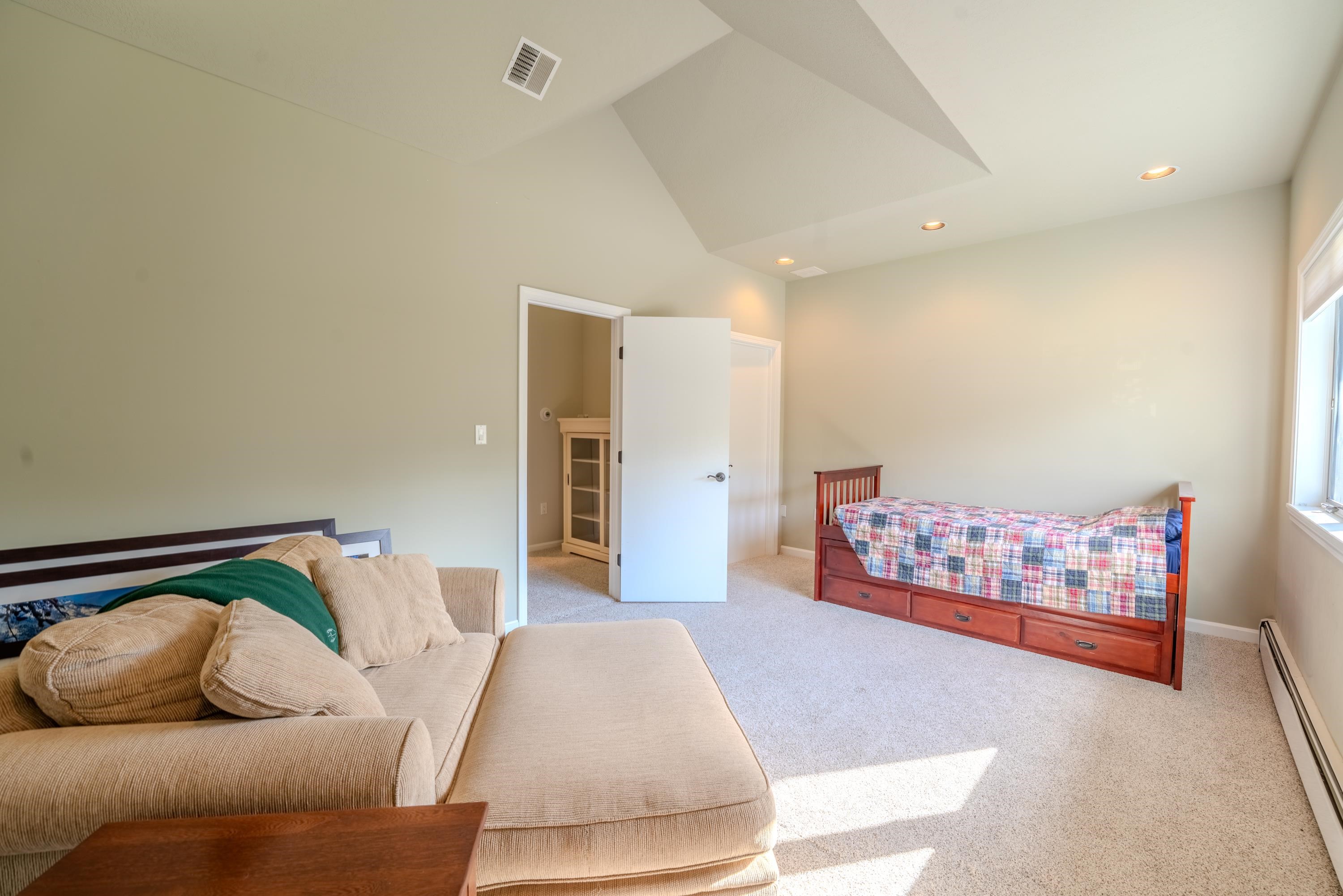 52 Bunker Lane Unit: 2