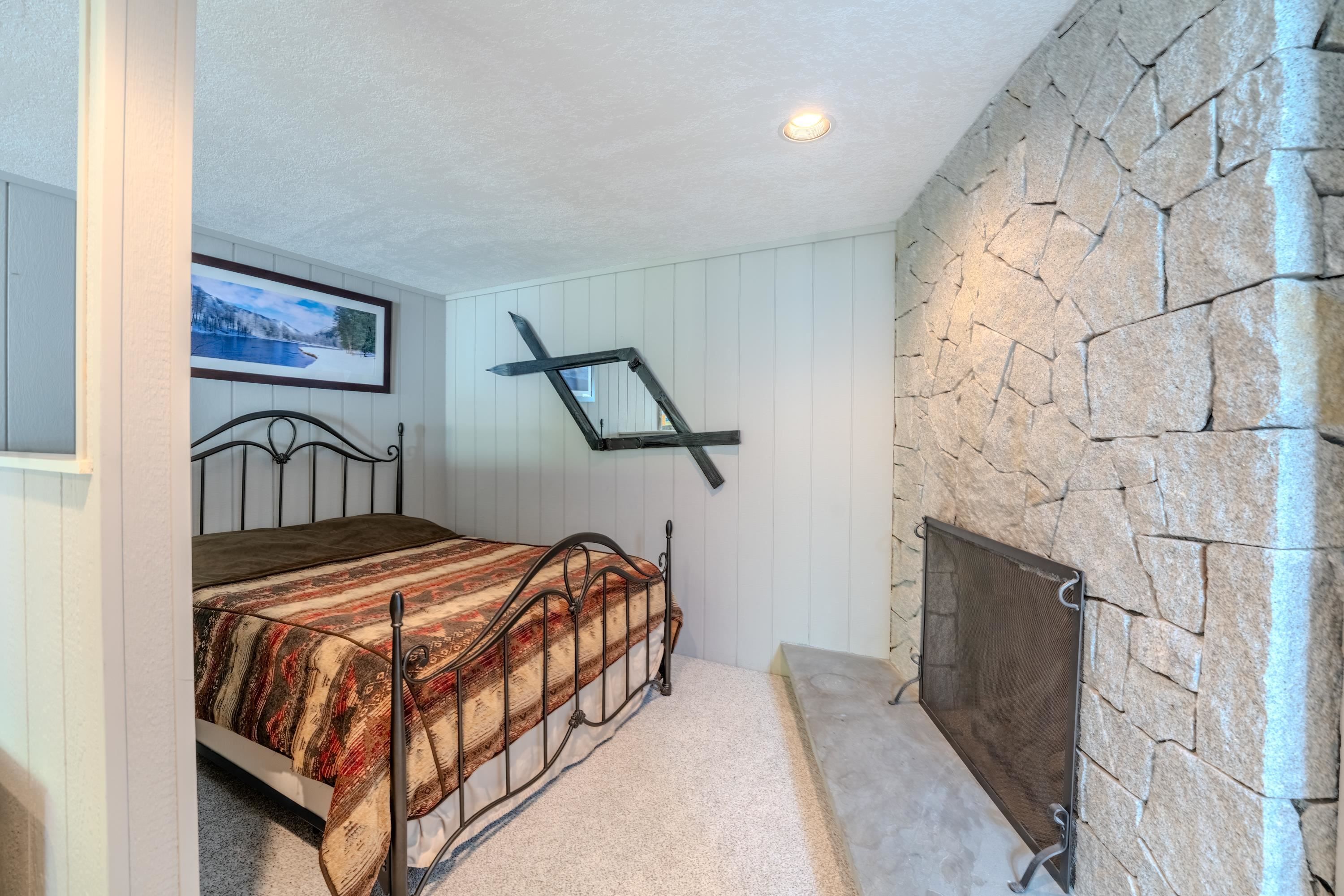 52 Bunker Lane Unit: 2