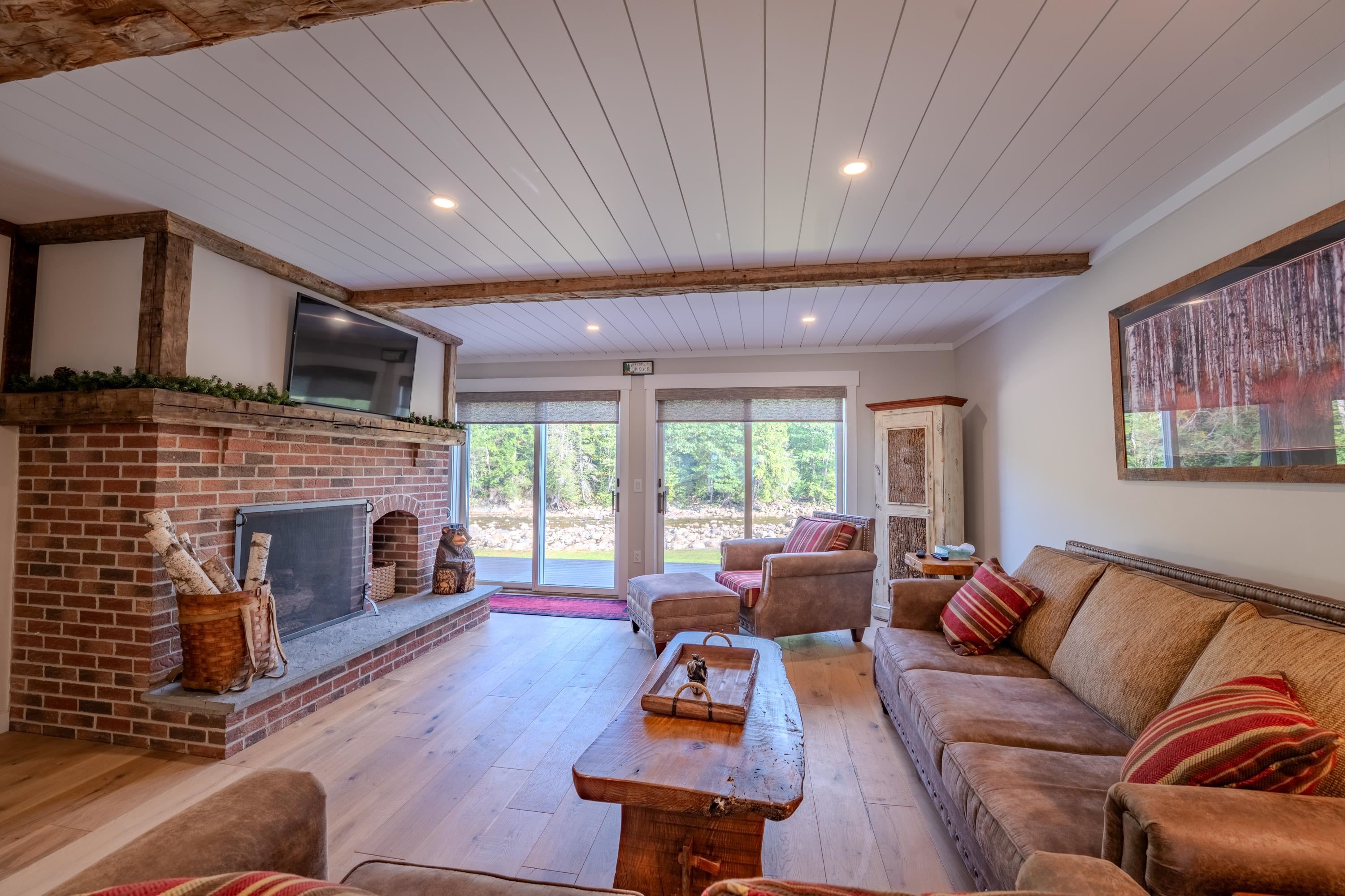 52 Bunker Lane Unit: 2