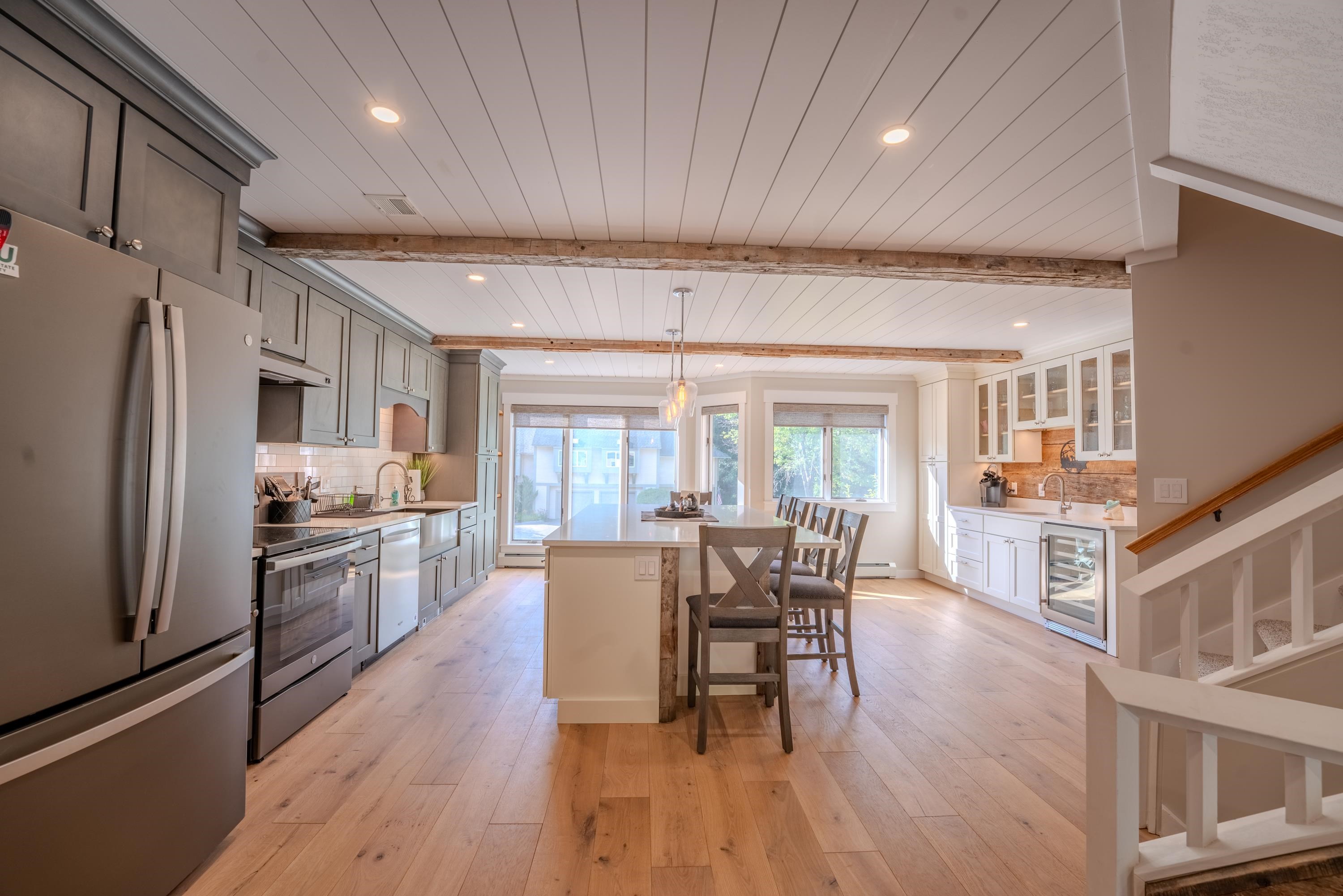 52 Bunker Lane Unit: 2