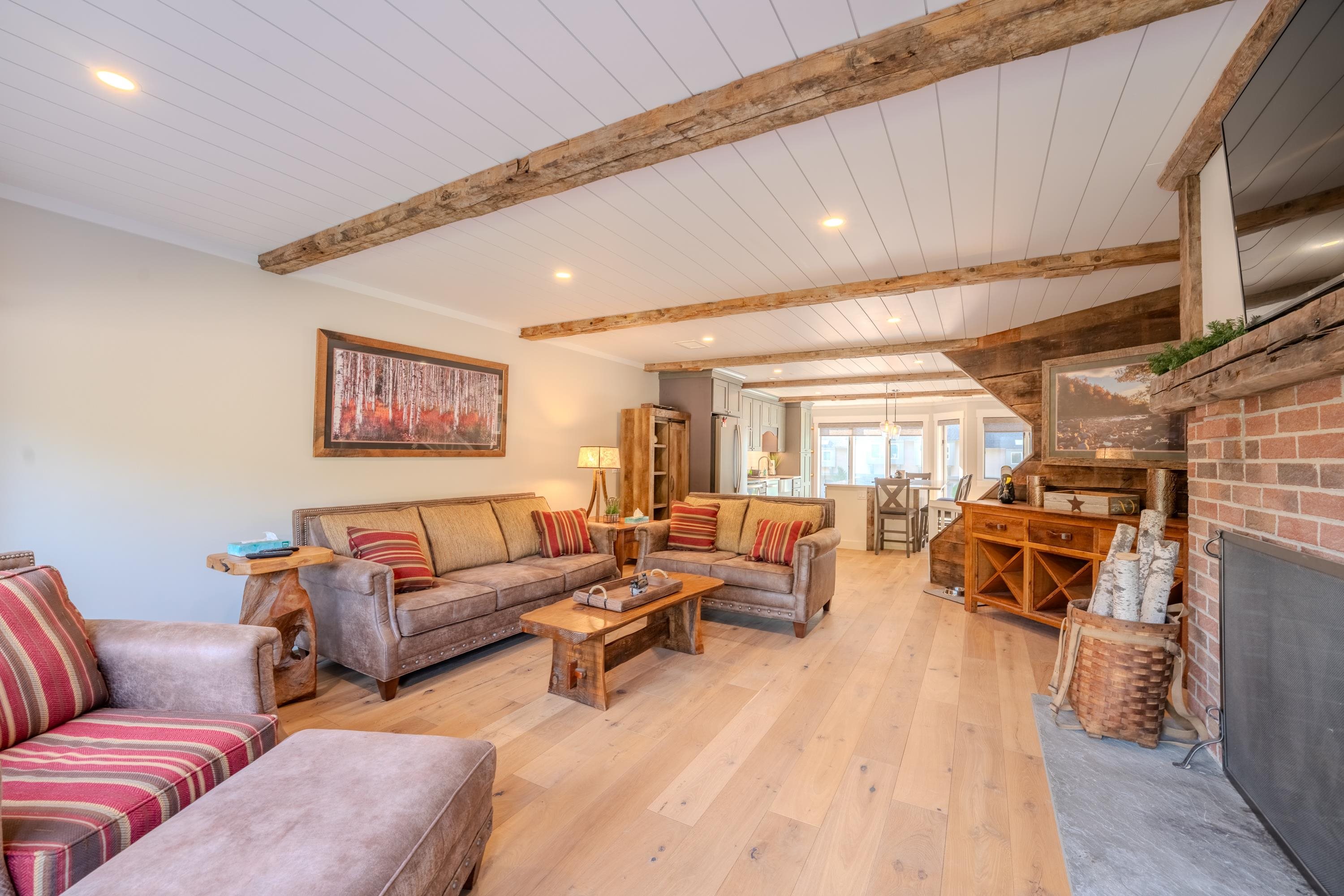 52 Bunker Lane Unit: 2