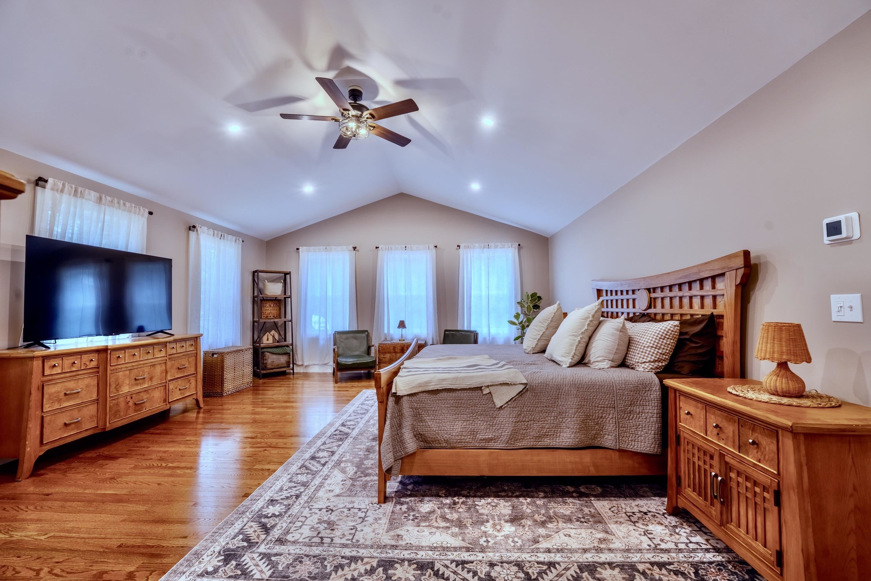 3421 River Road