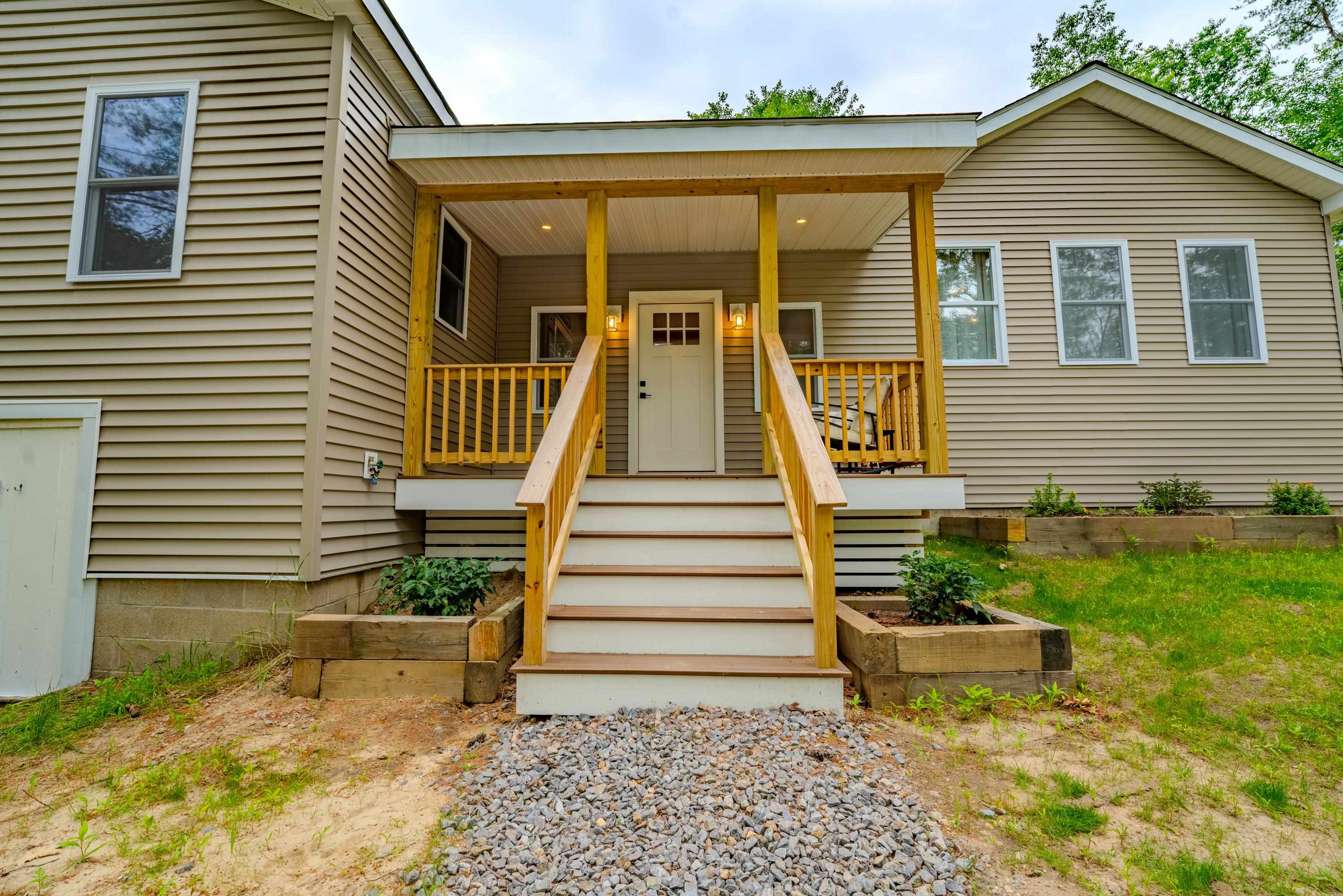 3421 River Road