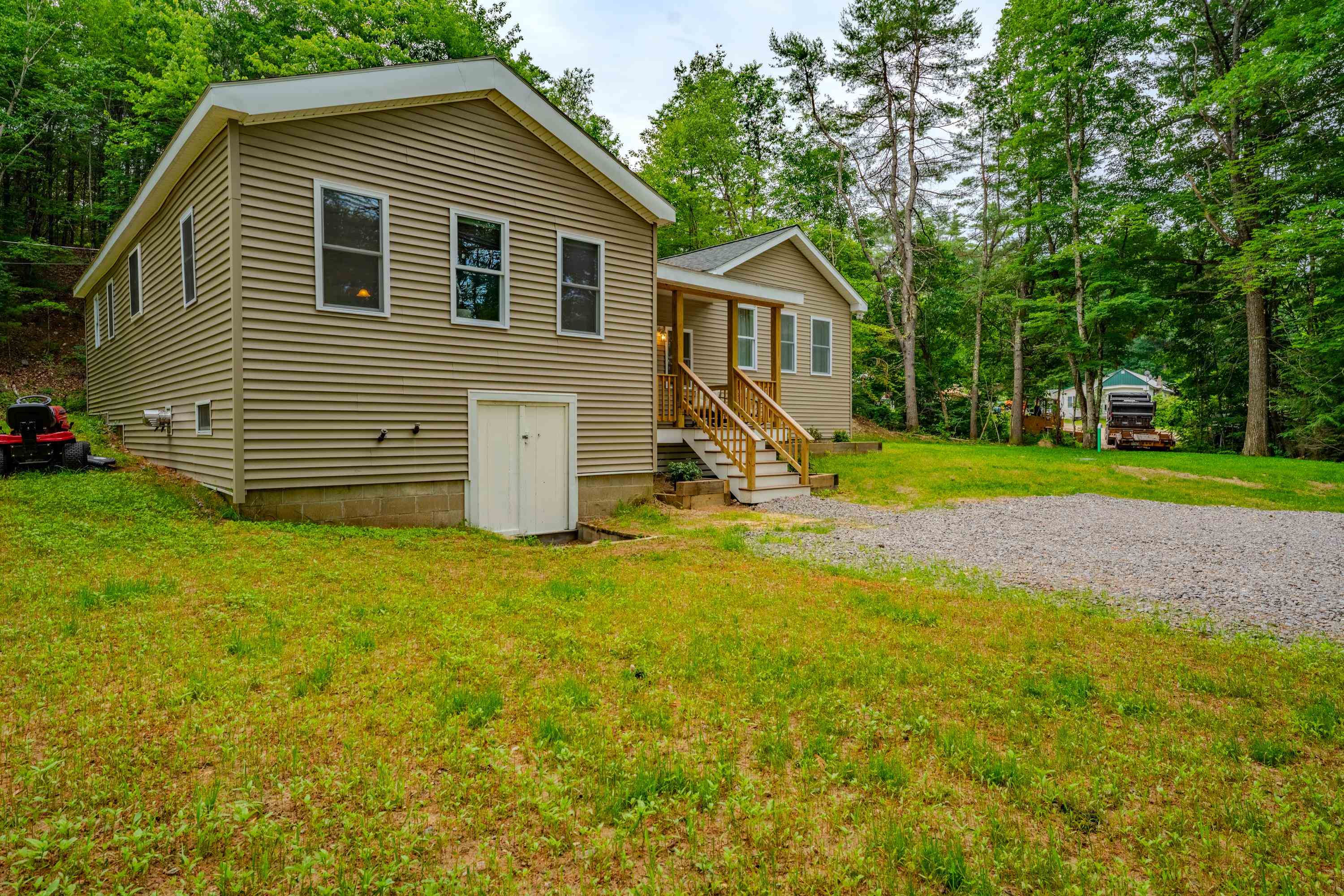 3421 River Road