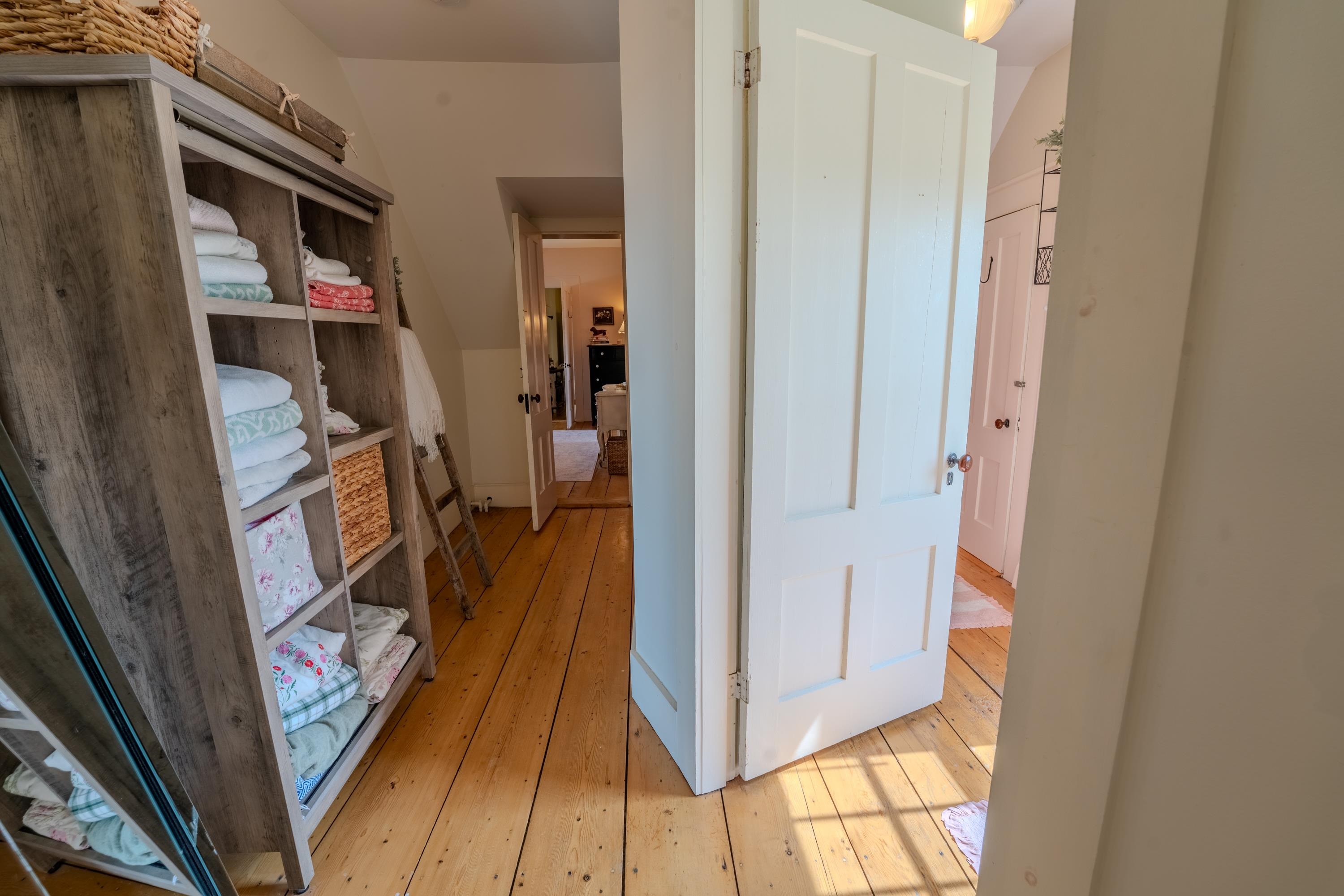1366 Easton Road
