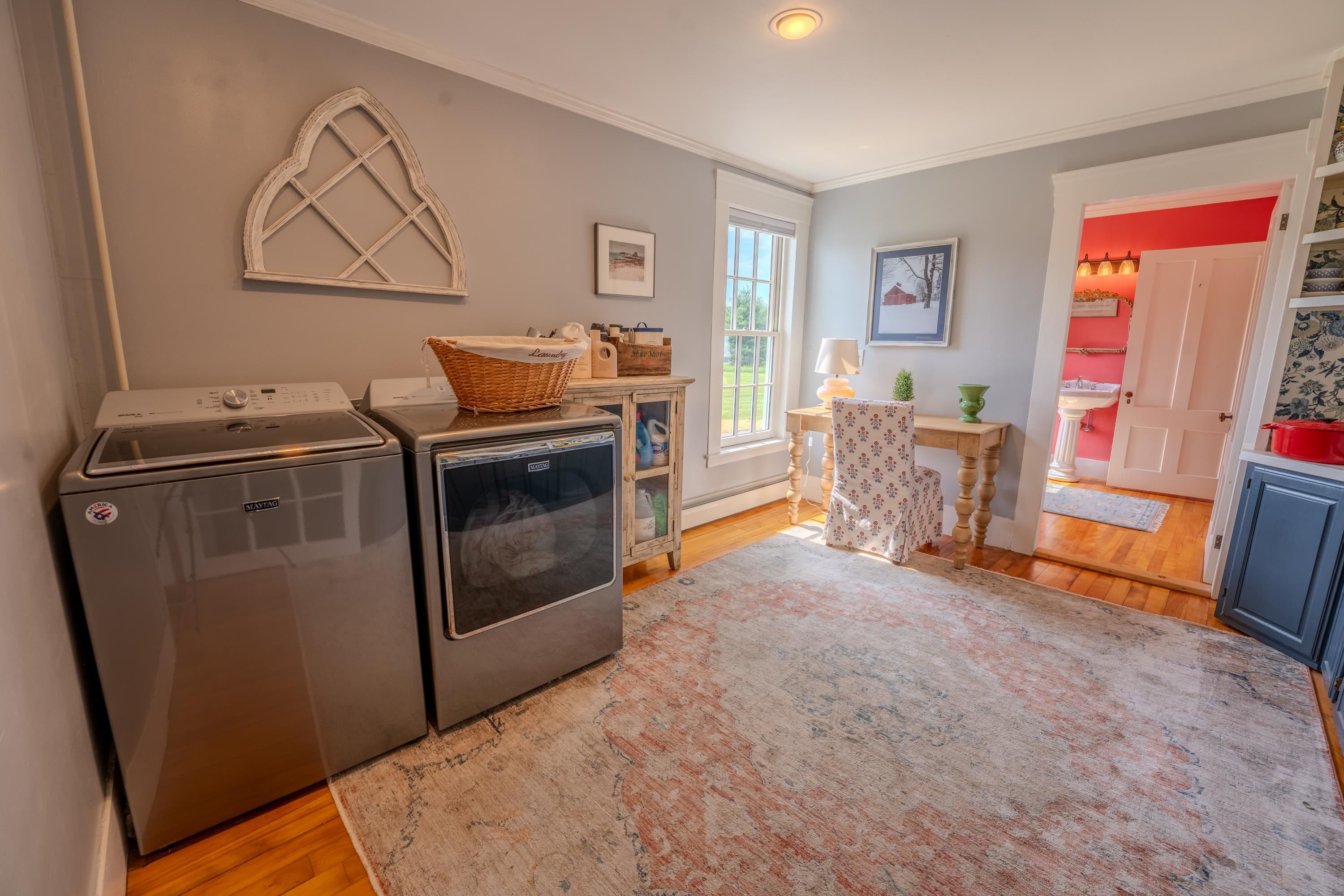 1366 Easton Road